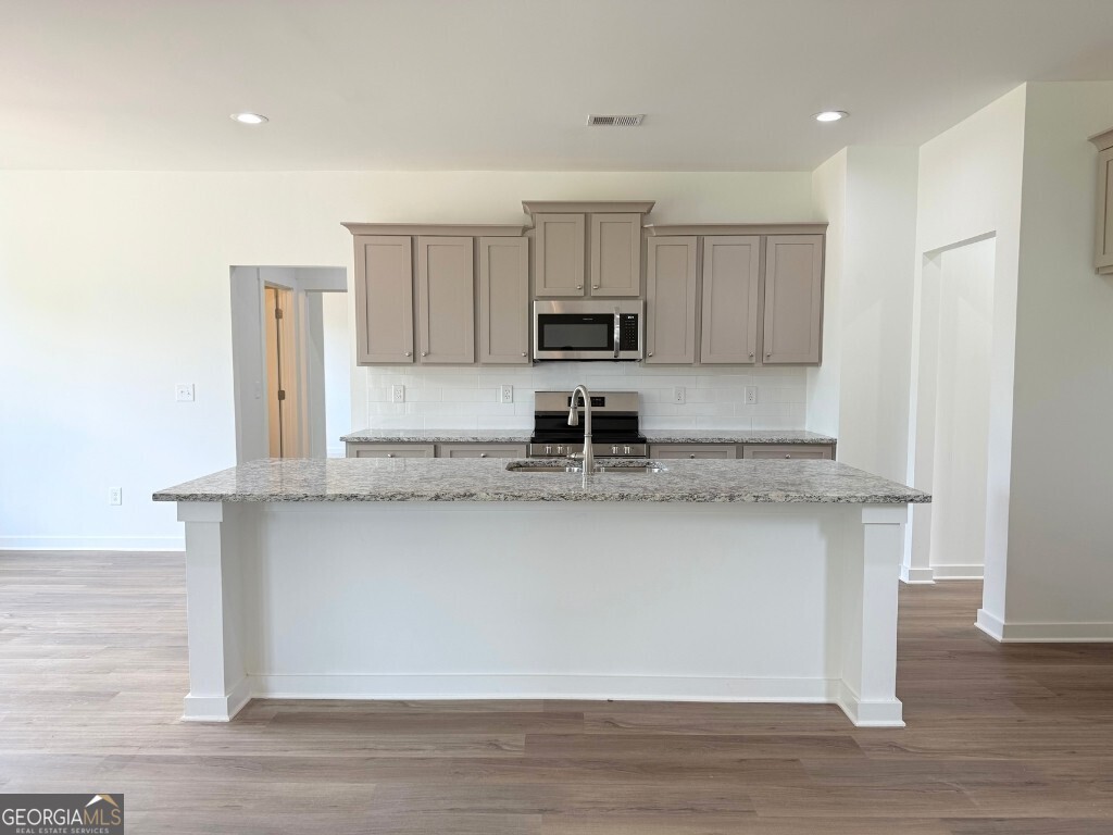 260 Westlyn Way