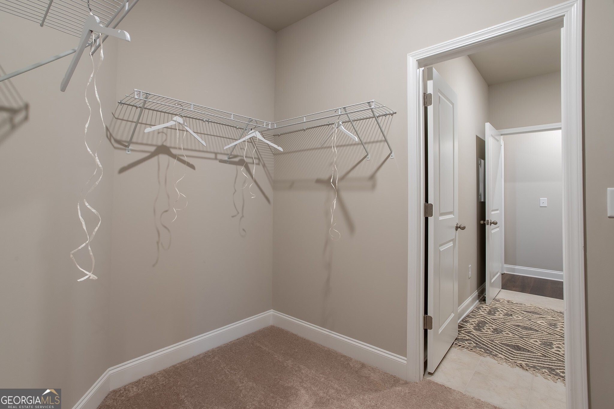 5611 Meadowstone Walk