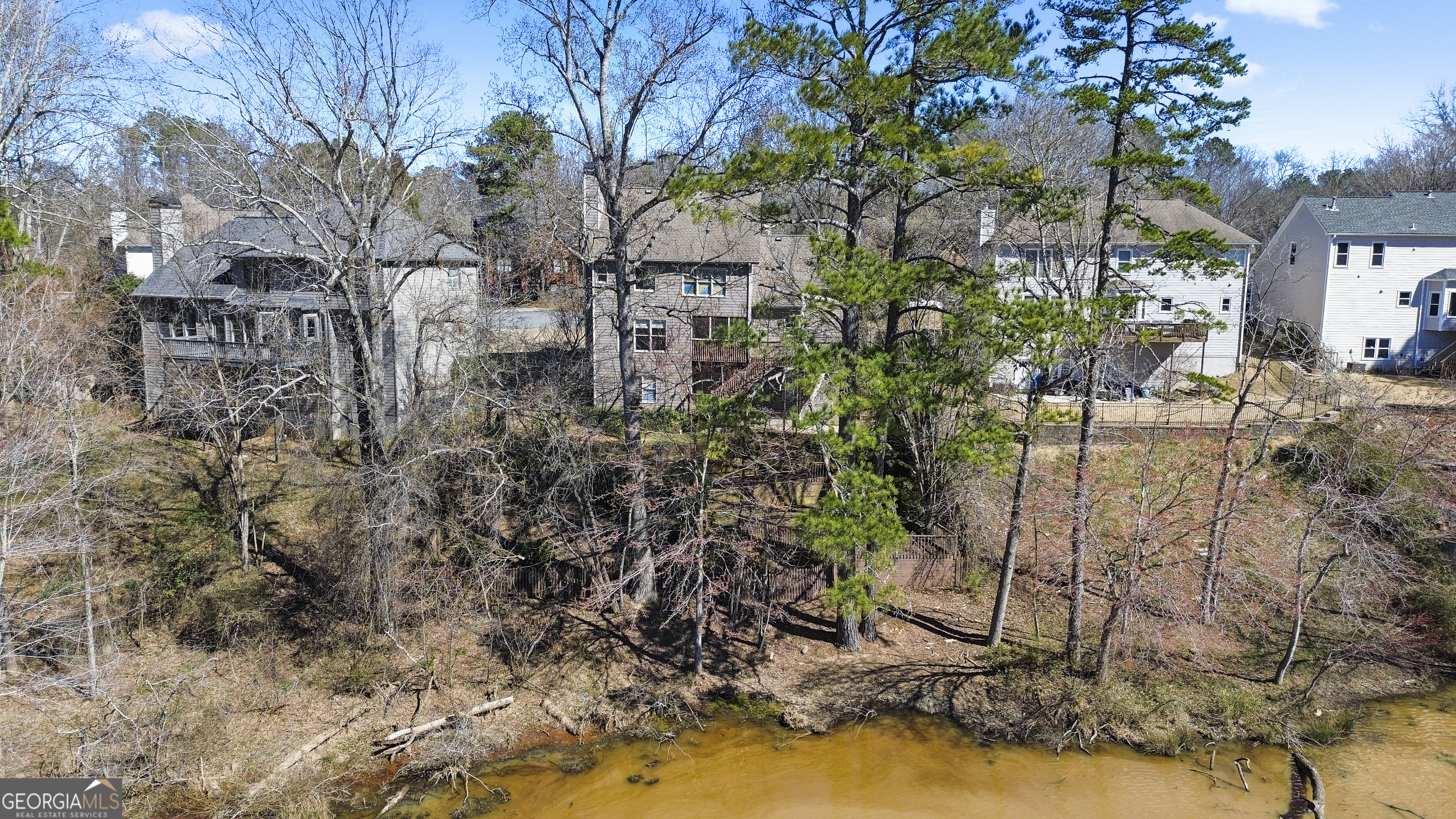 325 Morning Mist Walk