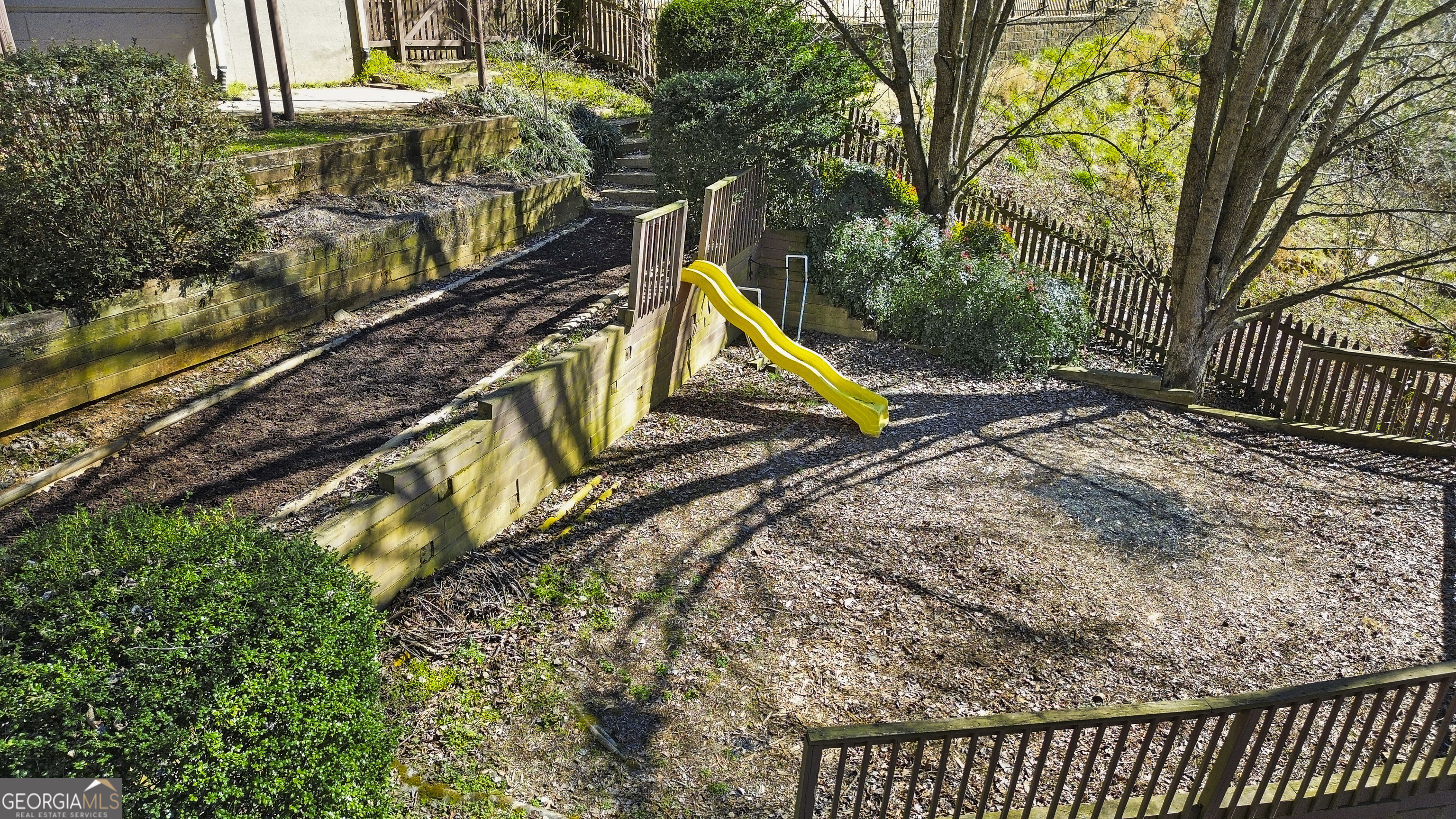 325 Morning Mist Walk