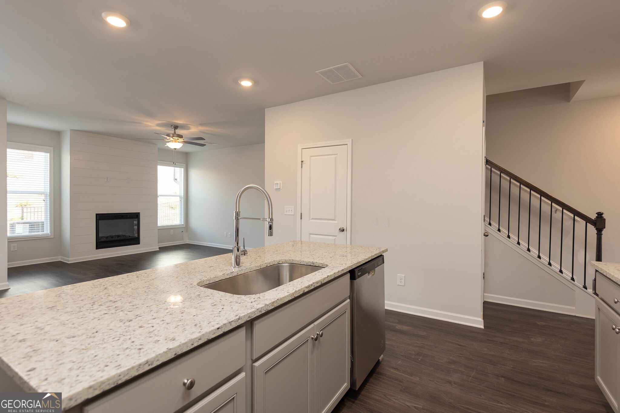 1112 Bartlett Trace, Suwanee