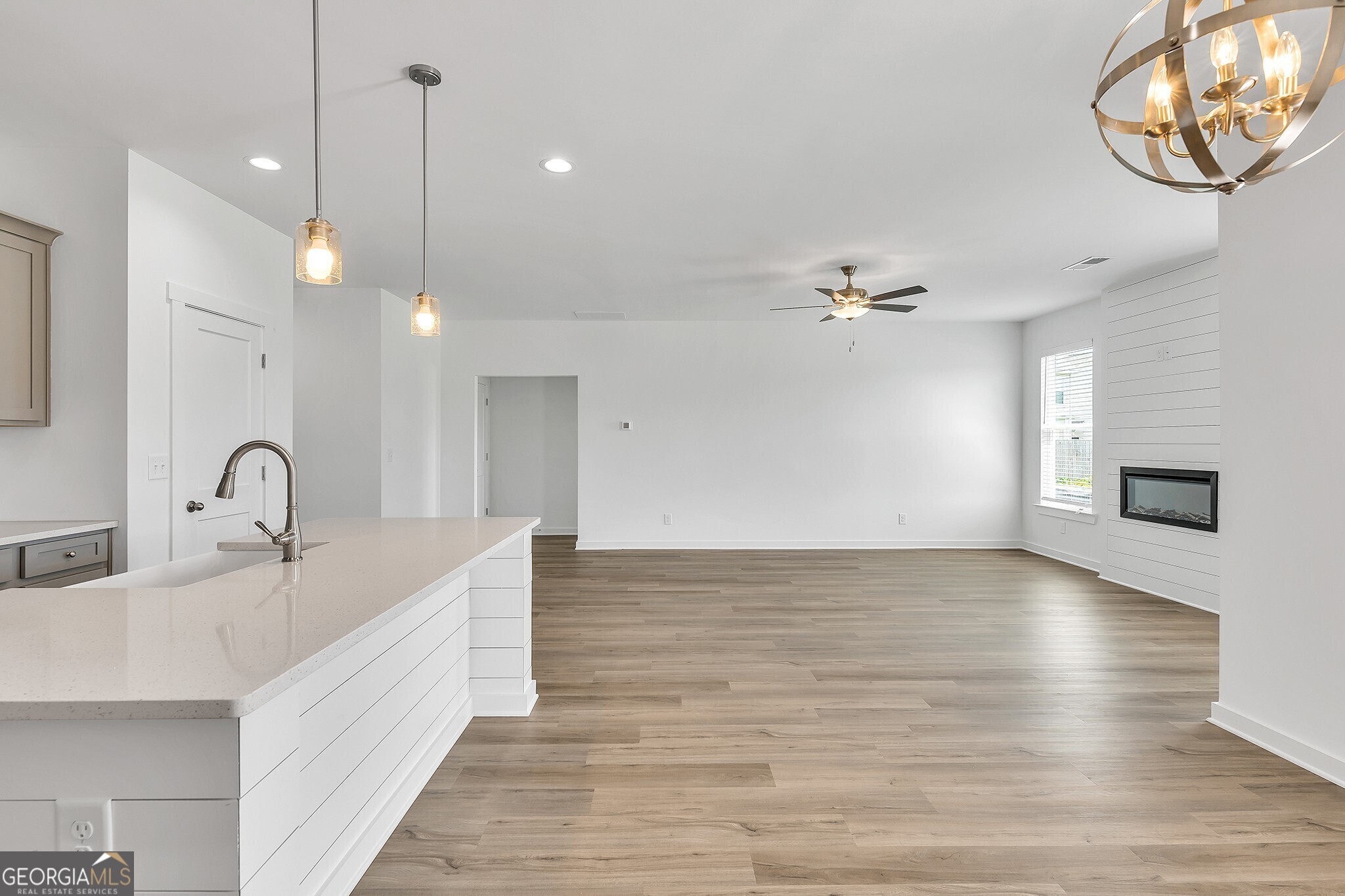 103 Breakwater Way, Perry