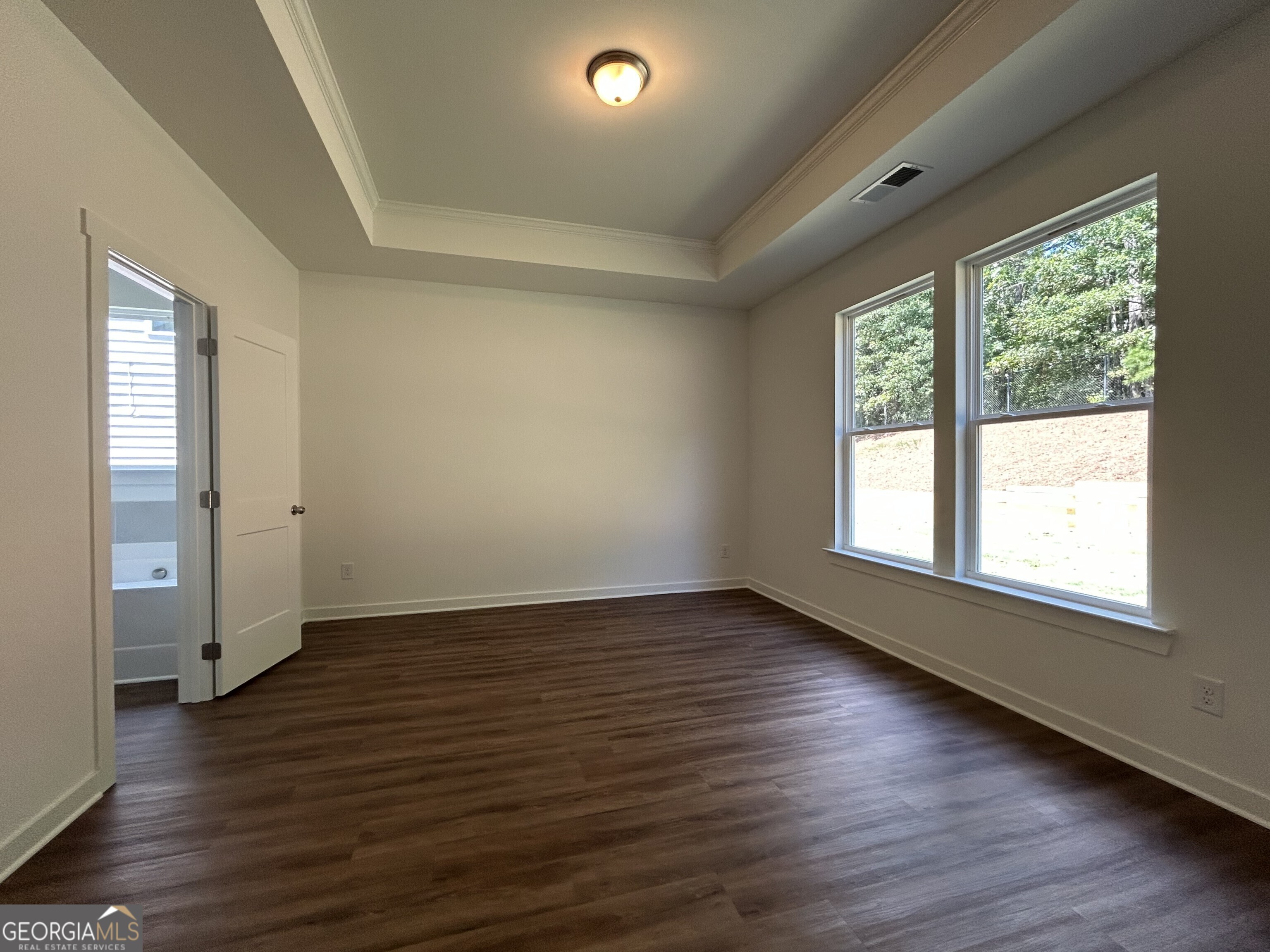 195 Annie Lane, Statham