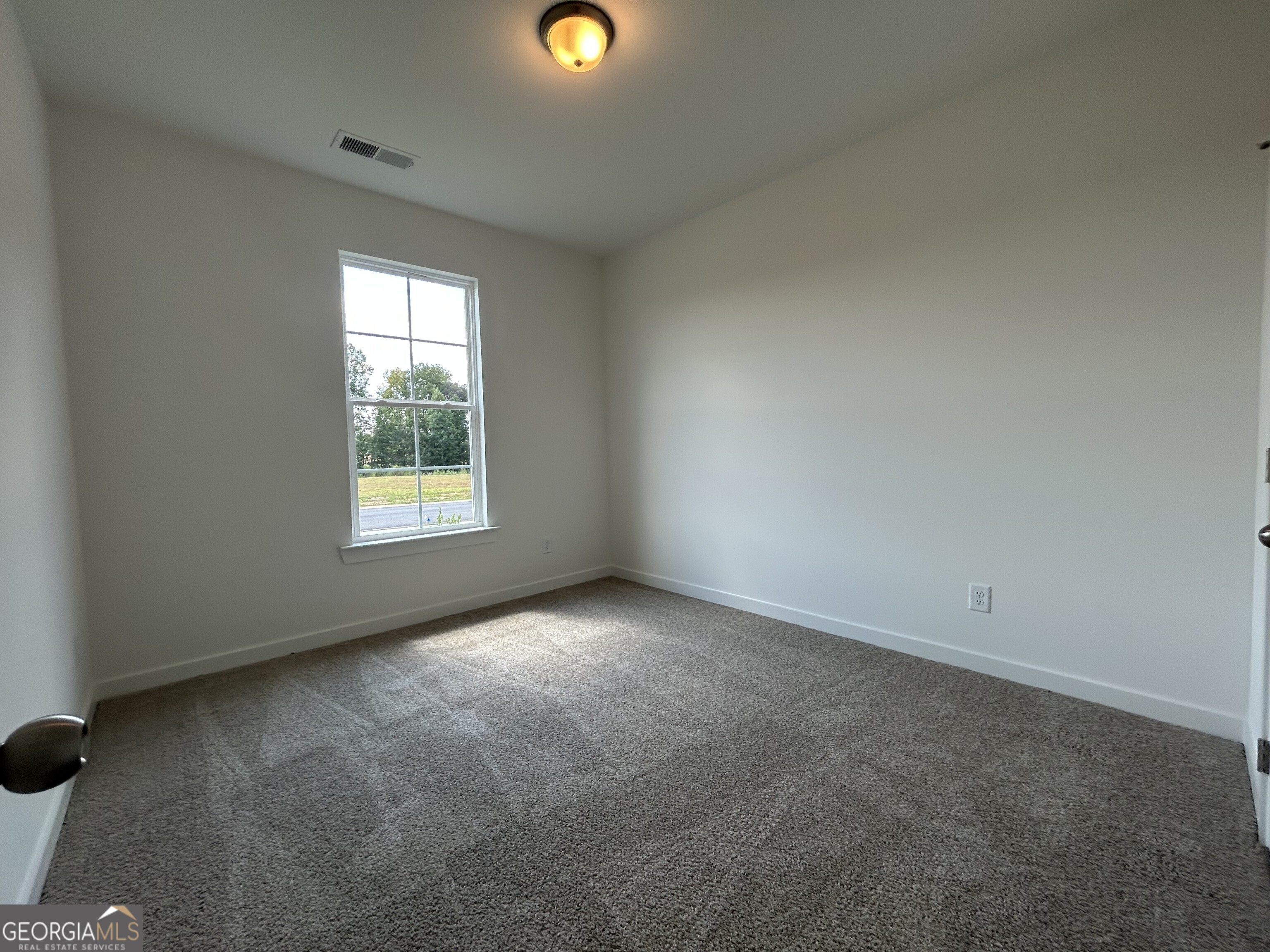 195 Annie Lane, Statham