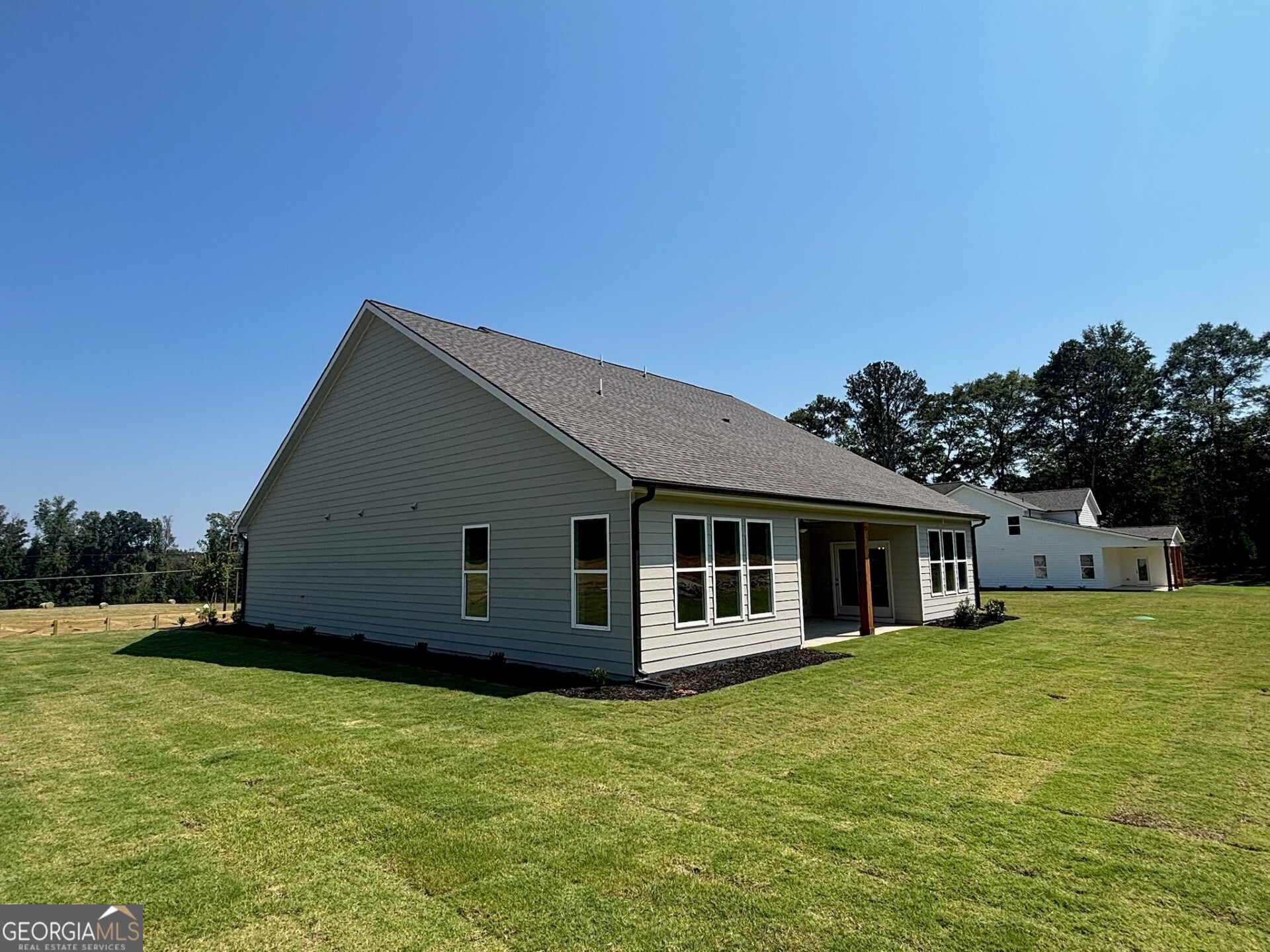 1297 PJ East Road, Covington