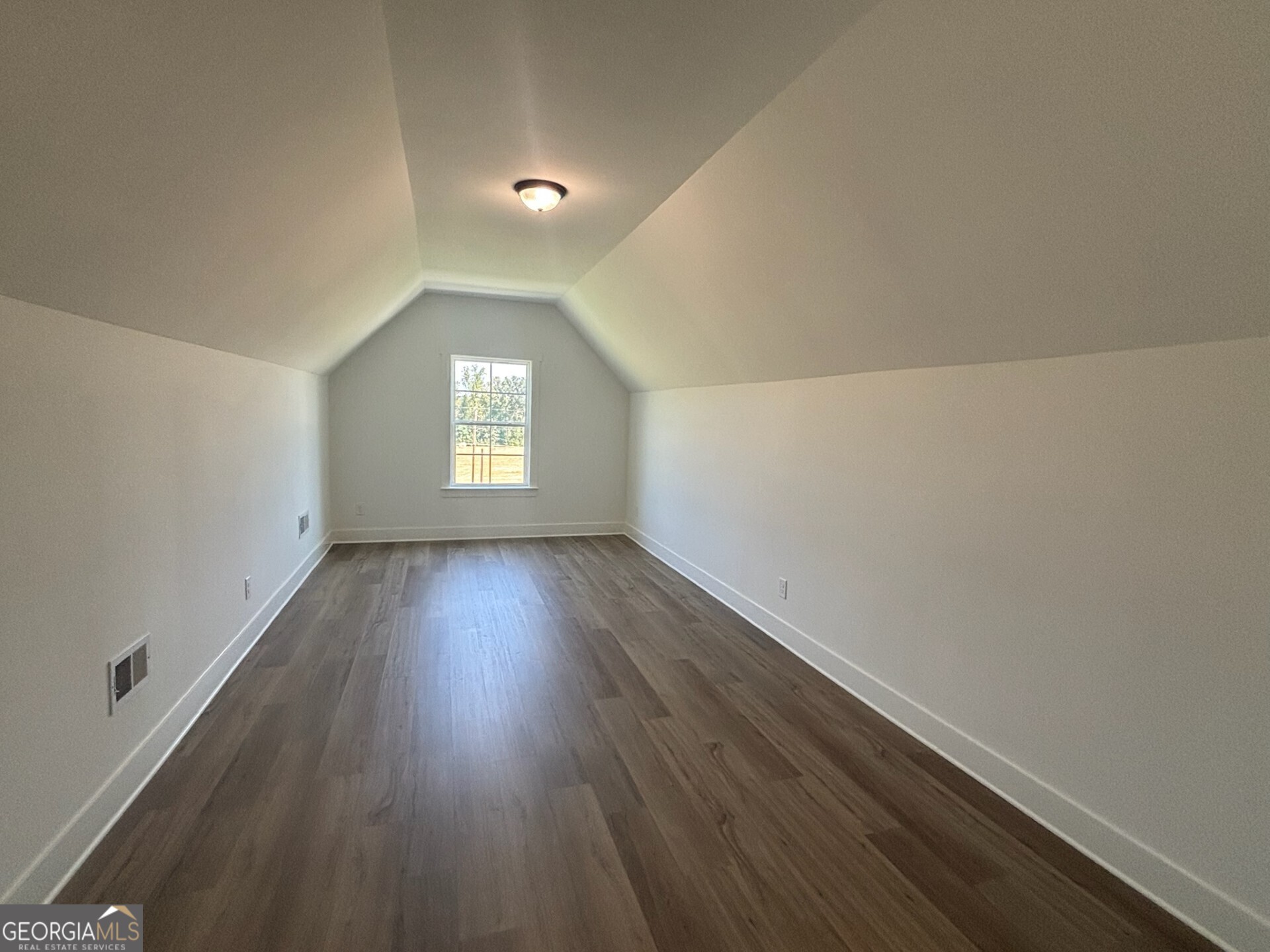 1297 PJ East Road, Covington