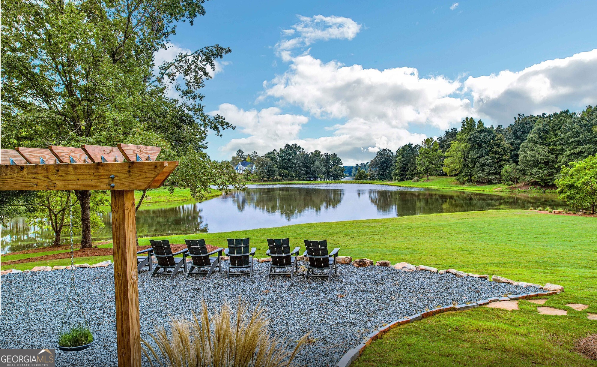 233 Salt Lake Lane, Hoschton