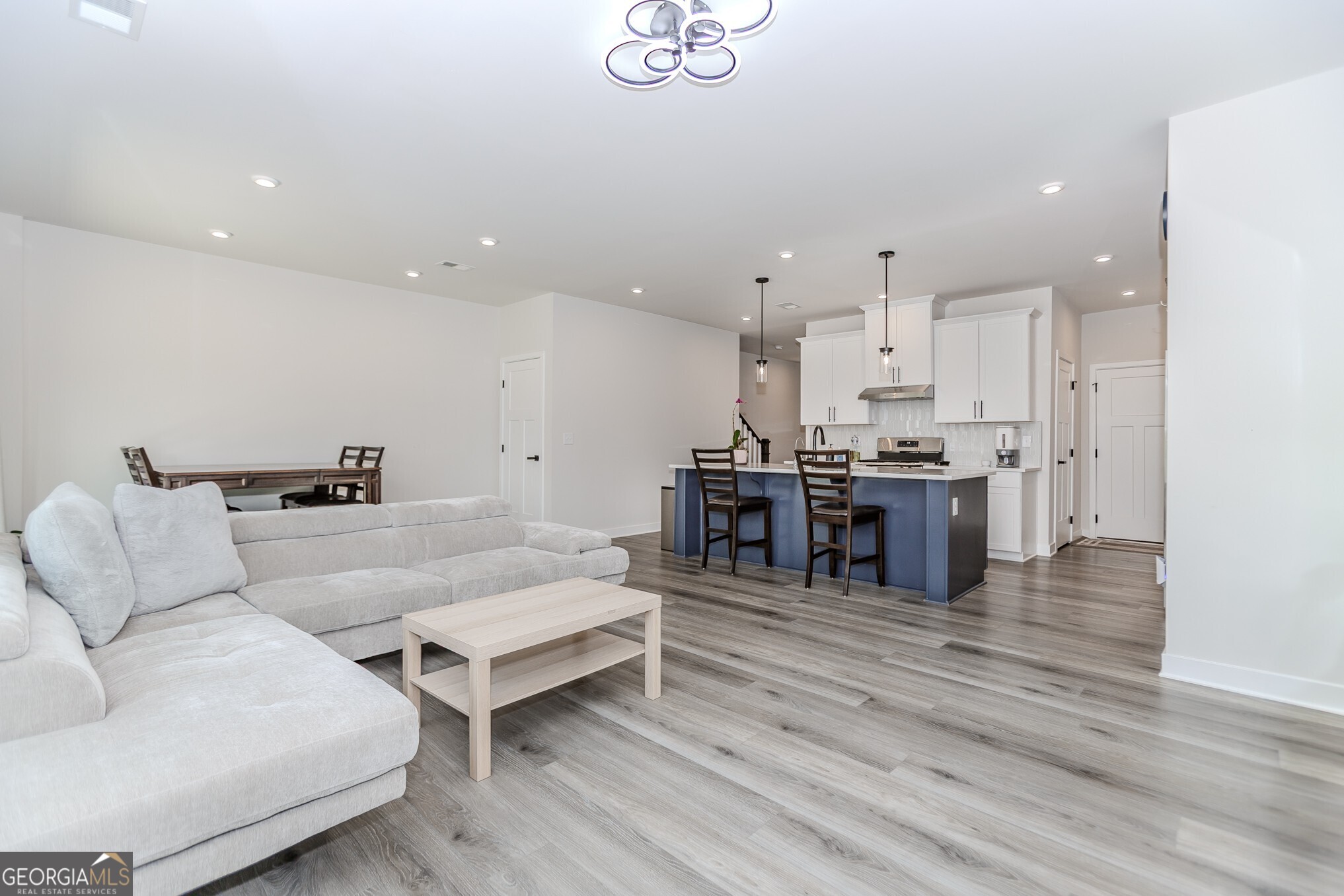 233 Salt Lake Lane, Hoschton