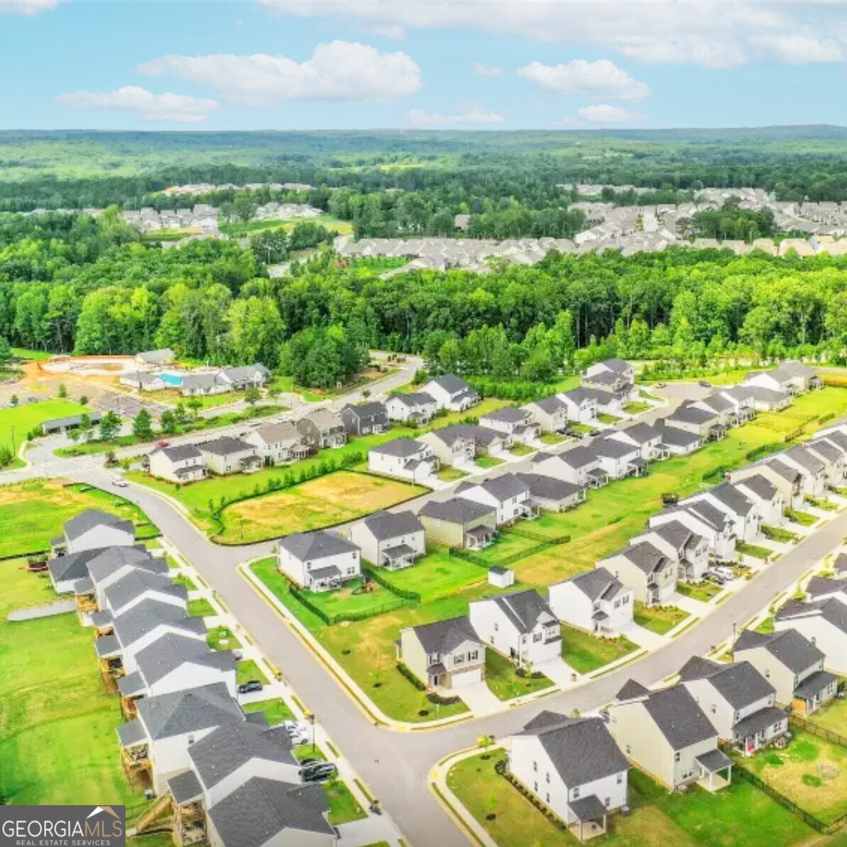 233 Salt Lake Lane, Hoschton