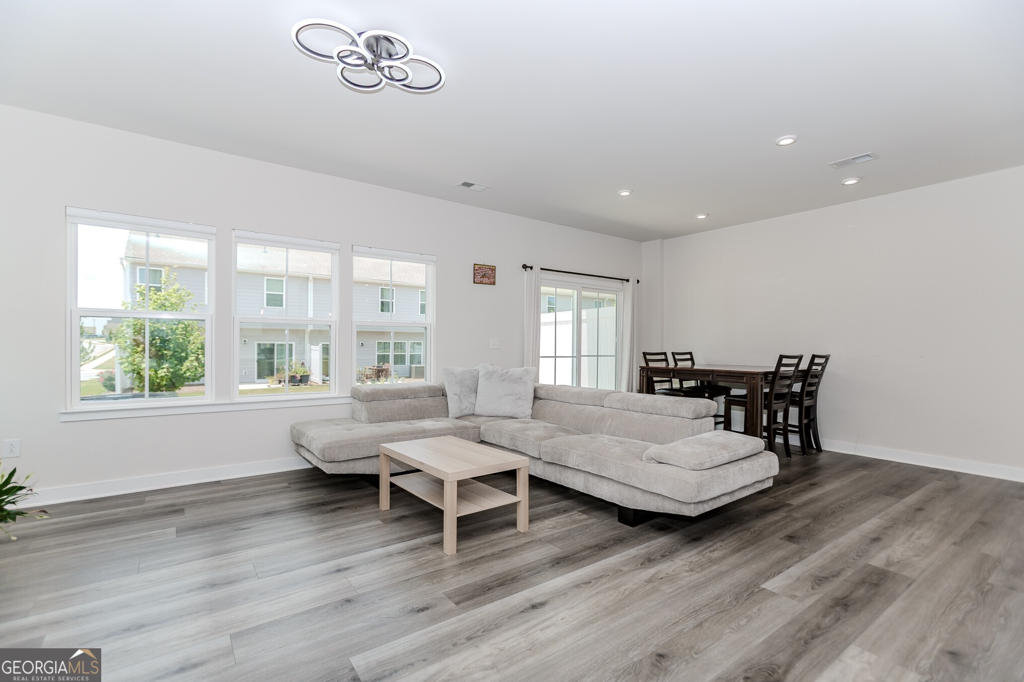 233 Salt Lake Lane, Hoschton