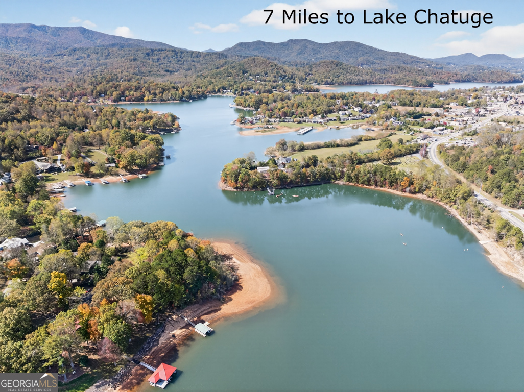 7111 Tantrough Road, Hiawassee