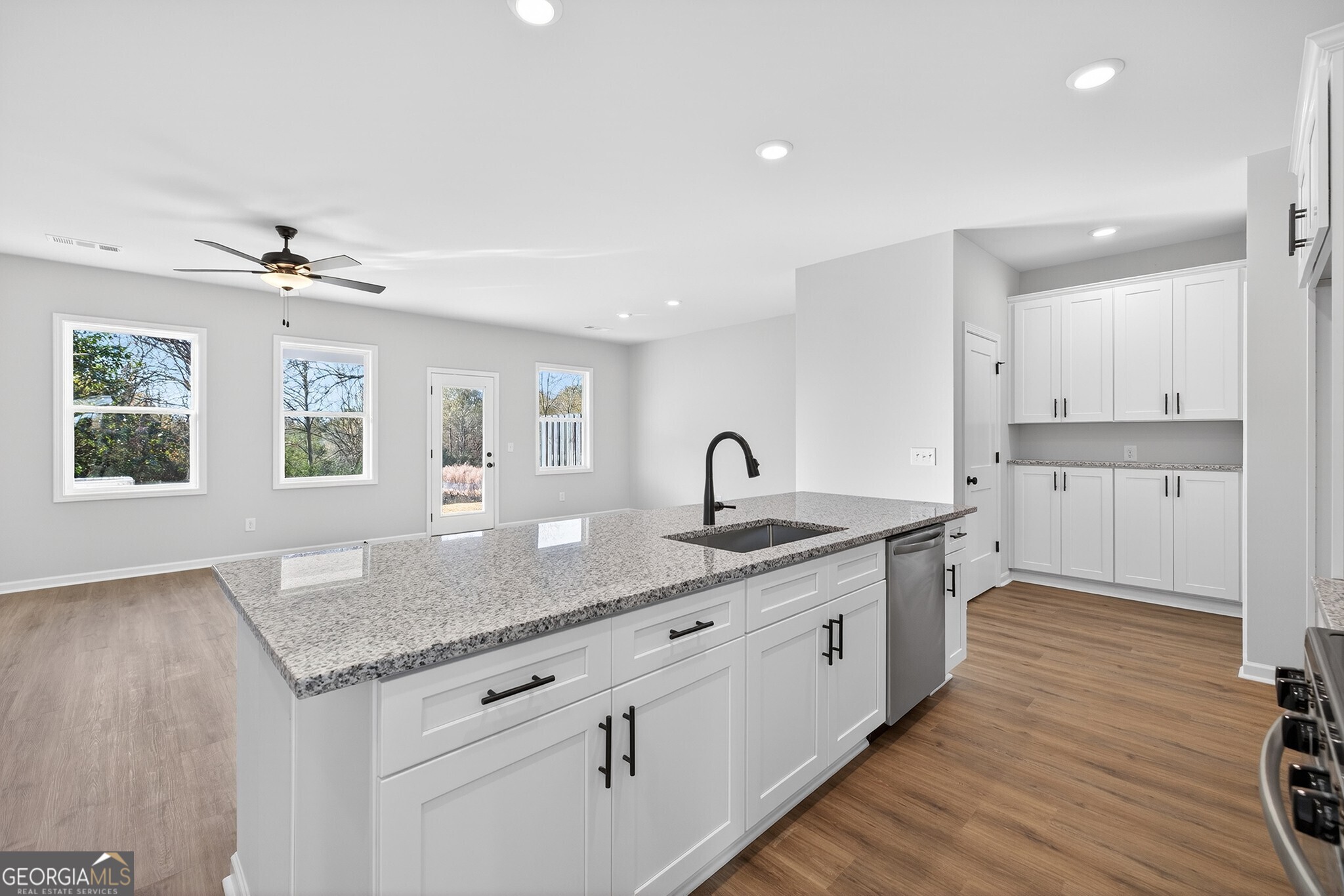 548 Madison Street # 100, Commerce Unit: 100