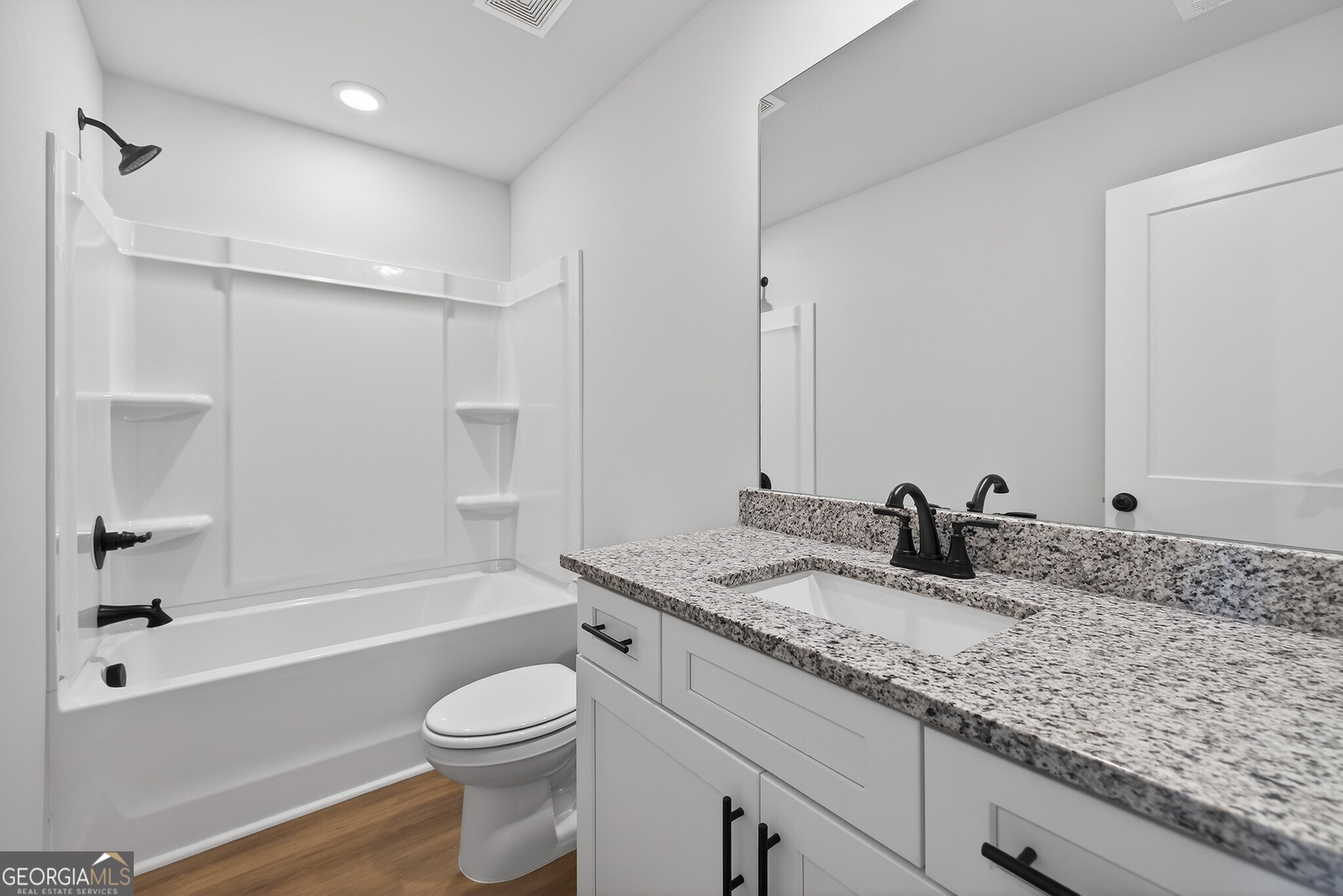 548 Madison Street # 100, Commerce Unit: 100