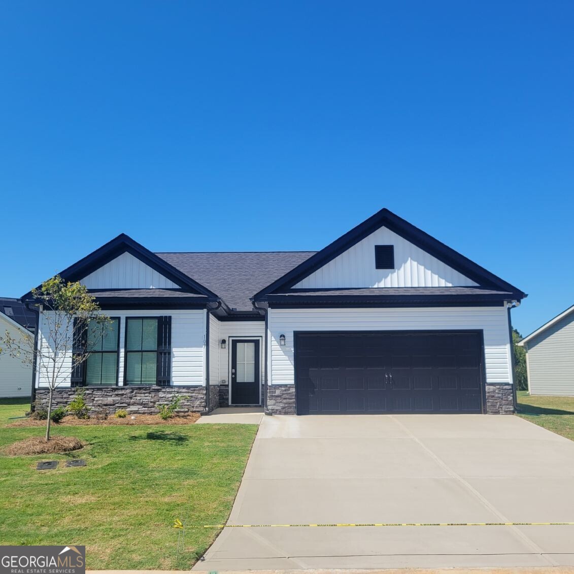 107 Breakwater Way, Perry