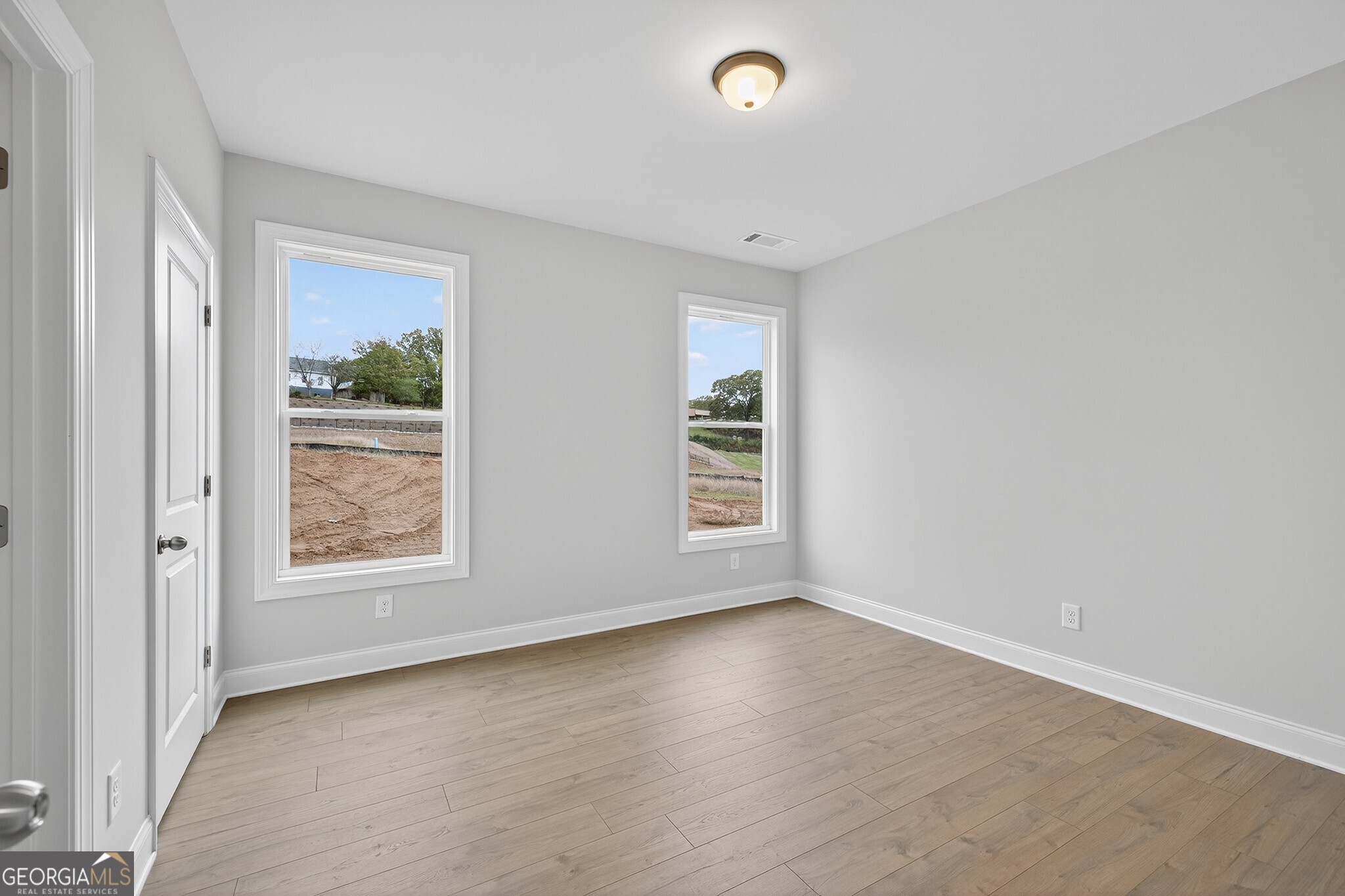 5579 Spring Street, Flowery Branch