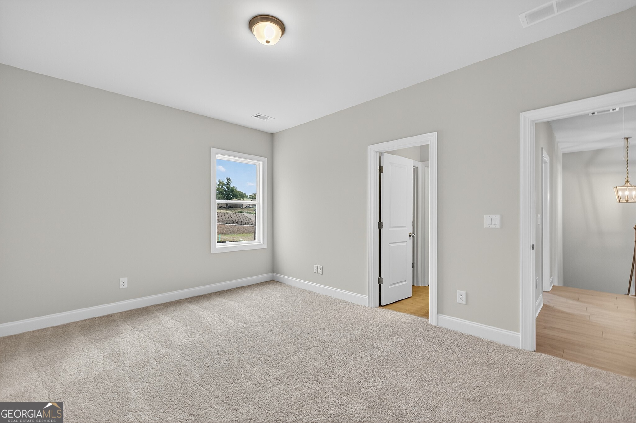 5579 Spring Street, Flowery Branch