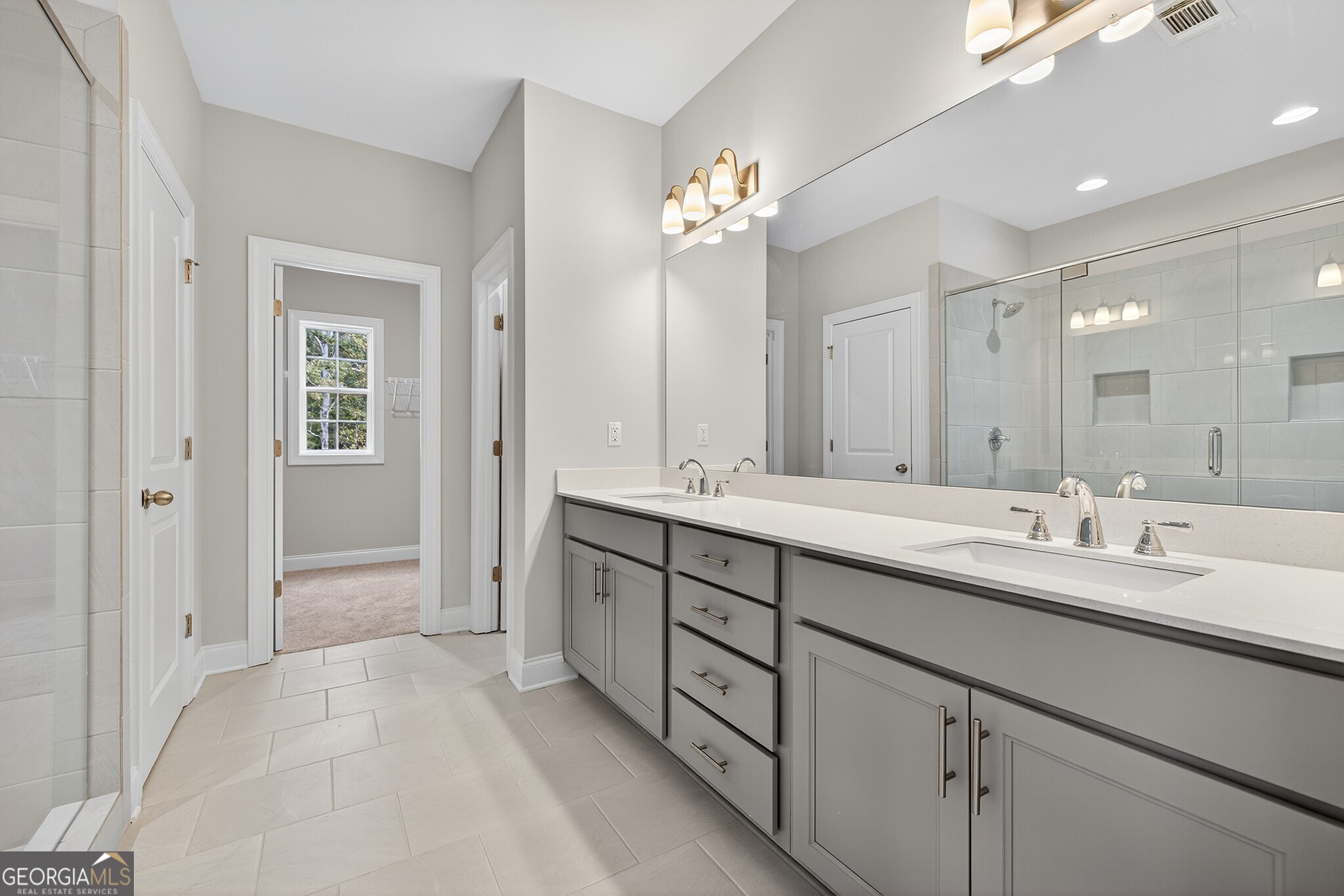 5579 Spring Street, Flowery Branch