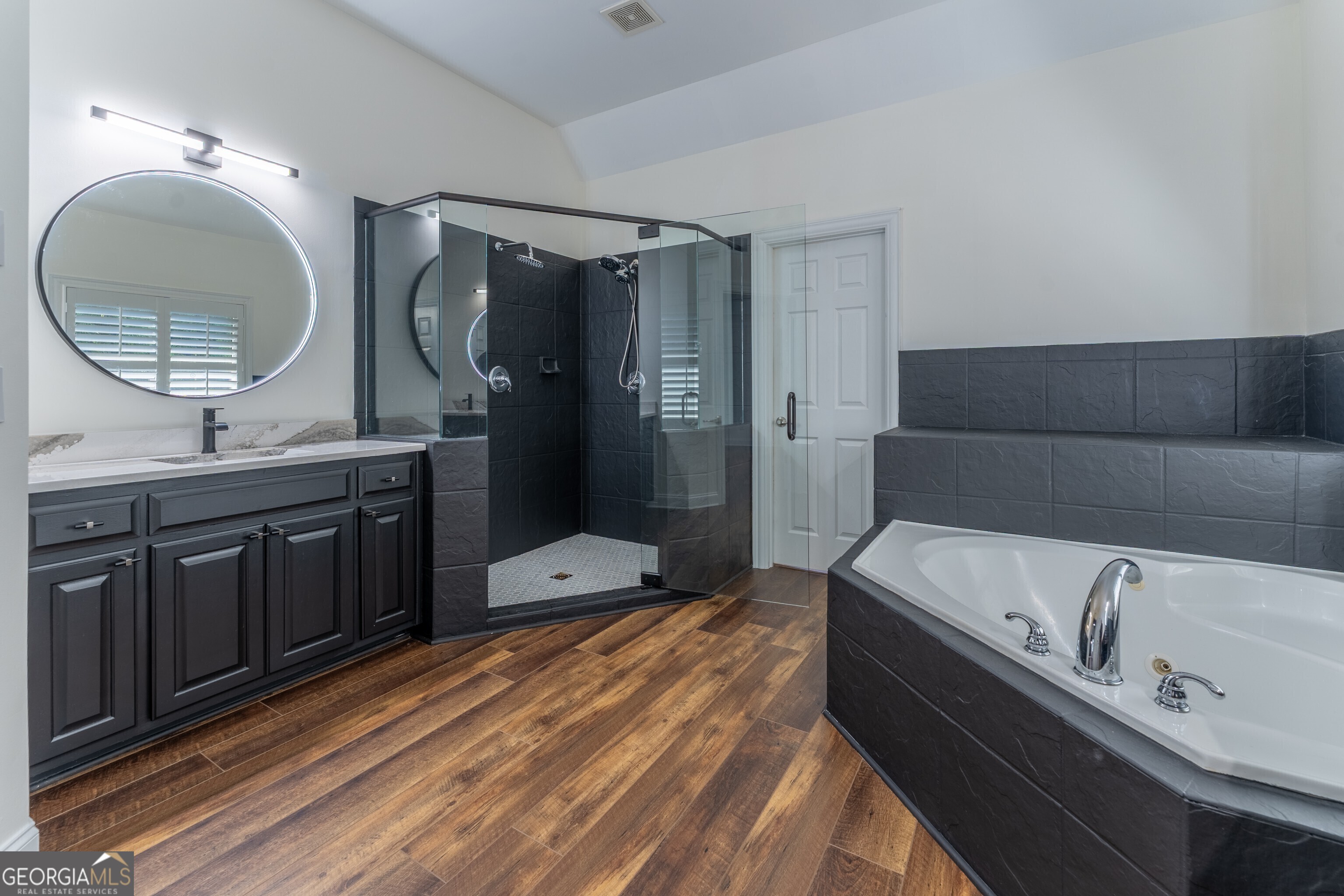 5885 Trailwood Court