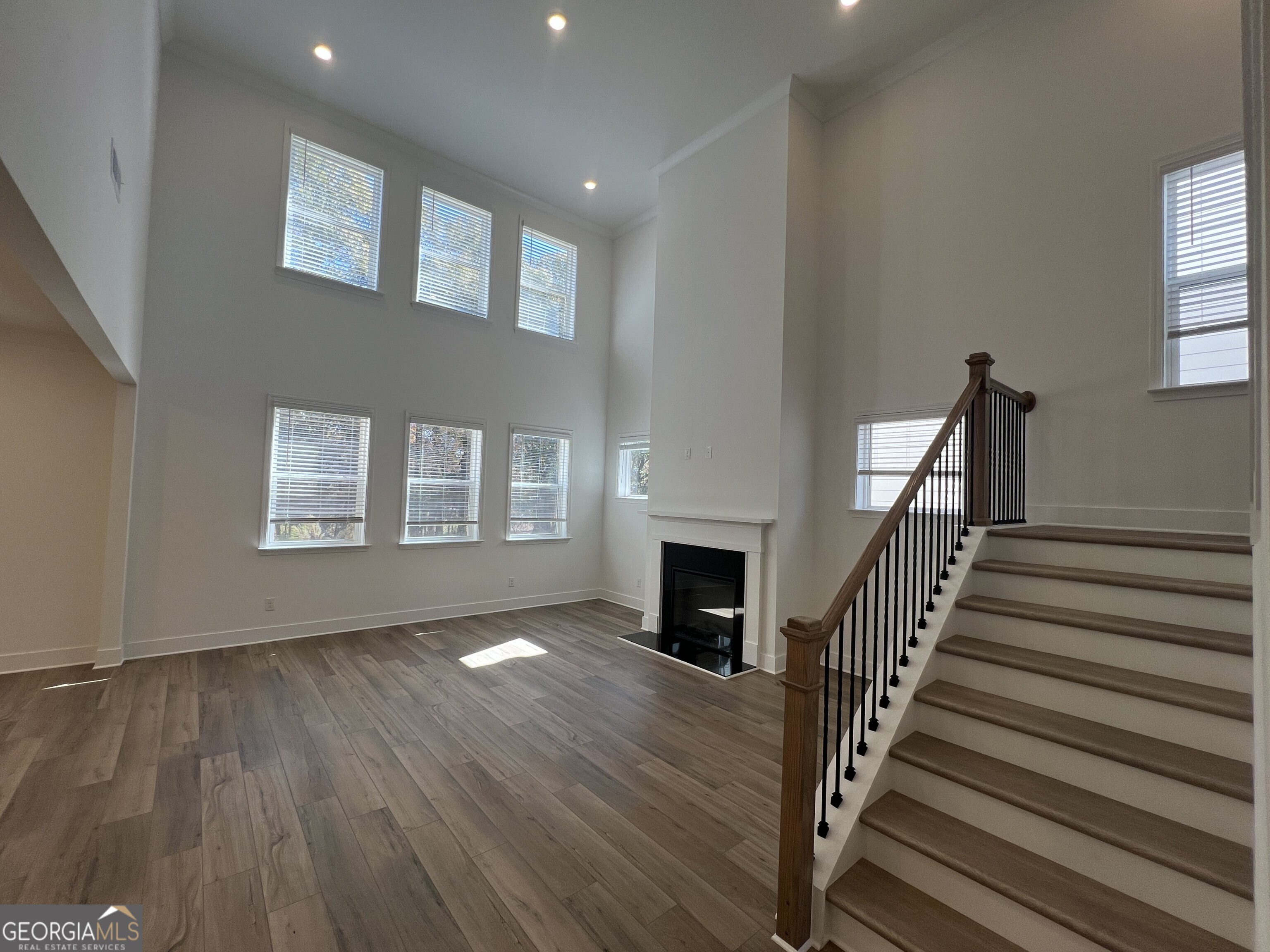 4340 Willow Creek Drive