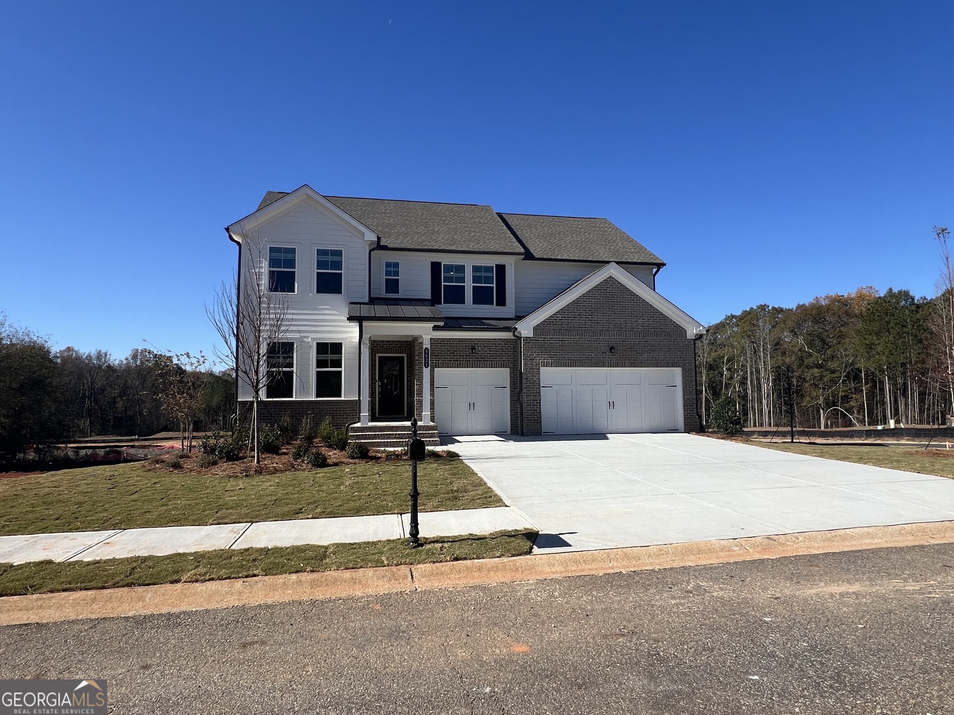 4621 Willow Creek Drive