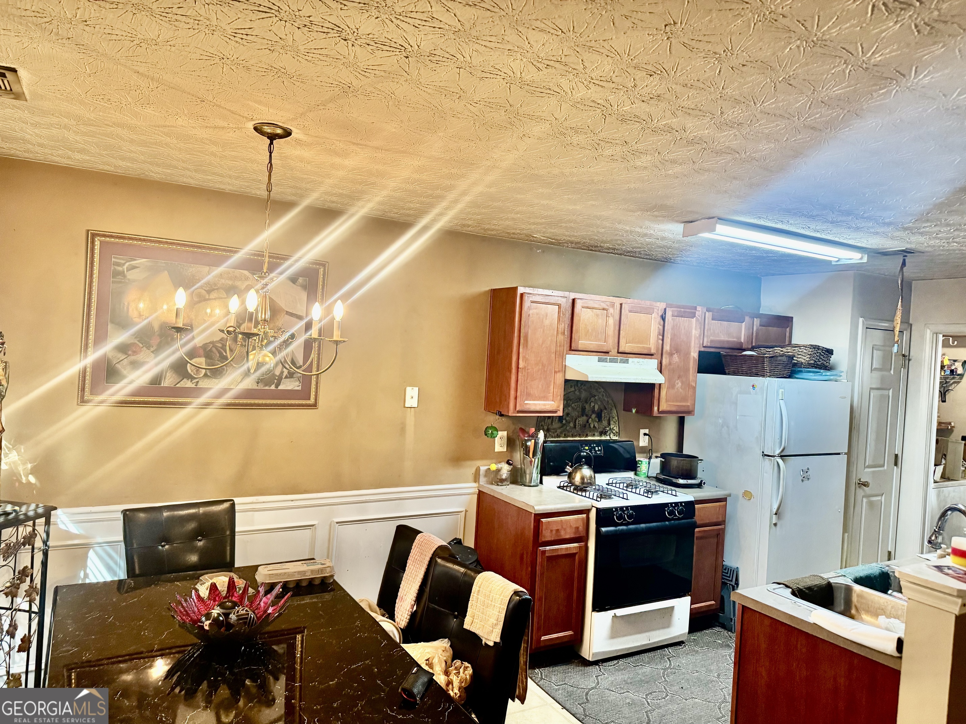 6261 Lake Valley Point