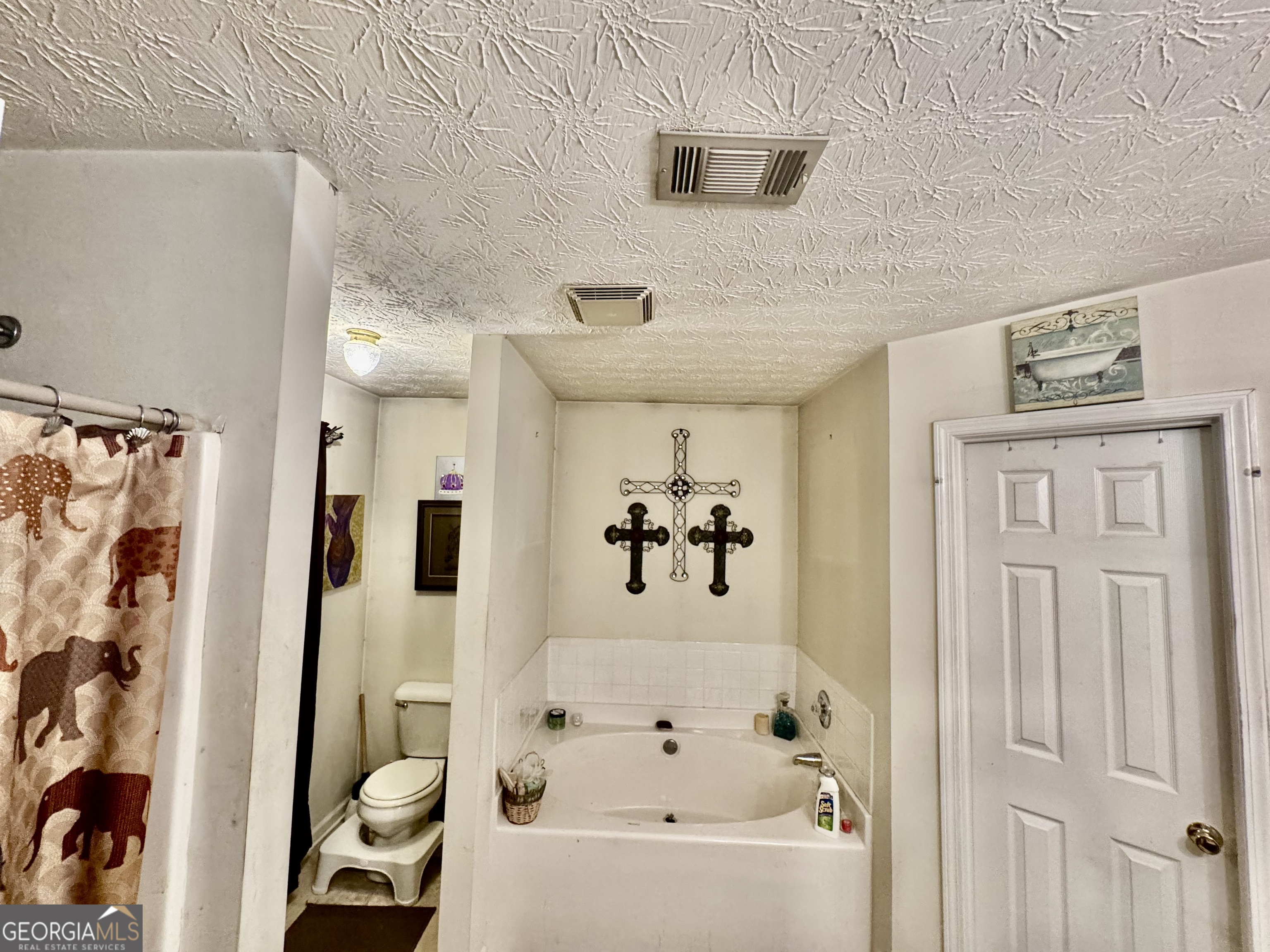 6261 Lake Valley Point