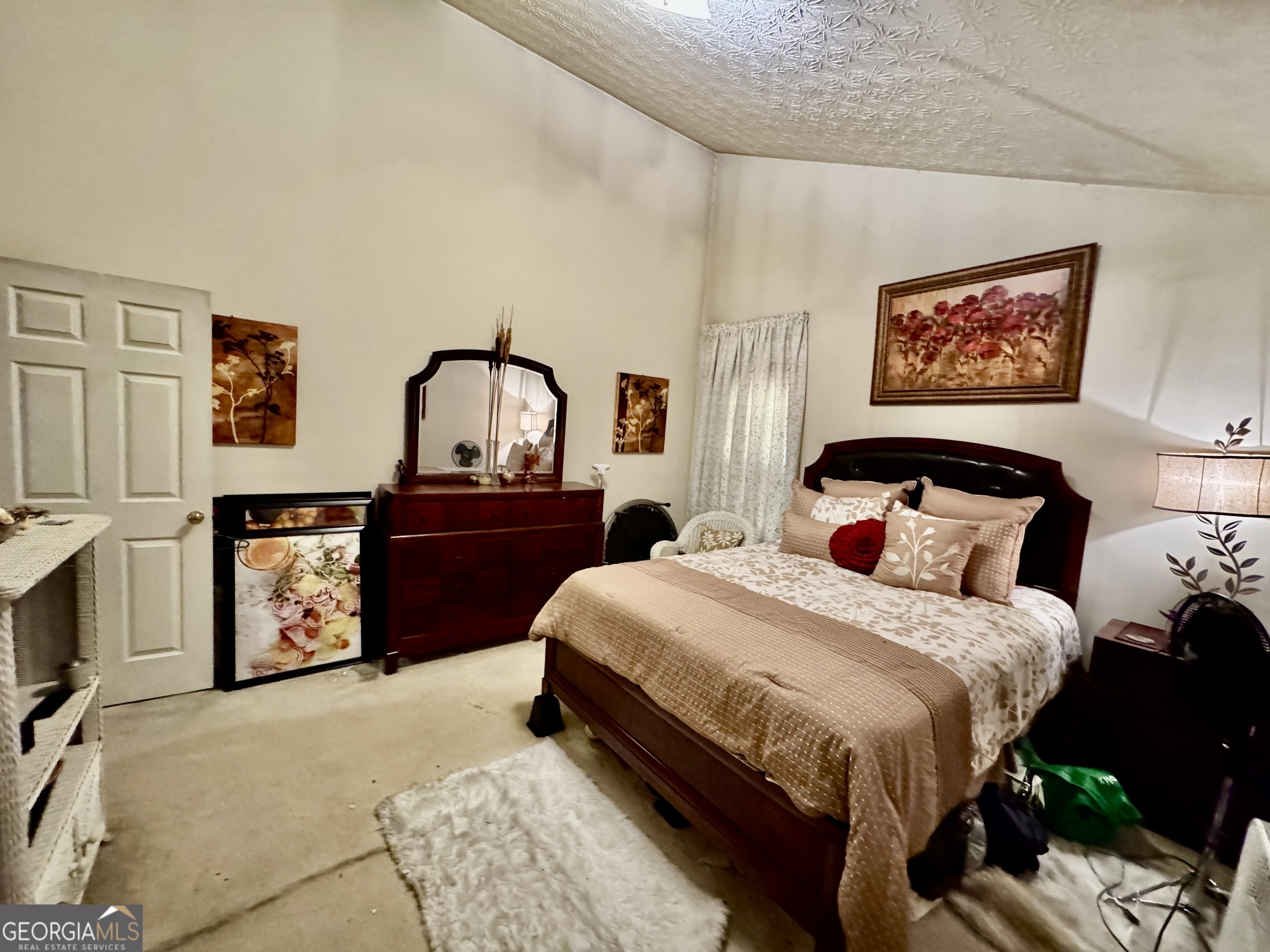 6261 Lake Valley Point