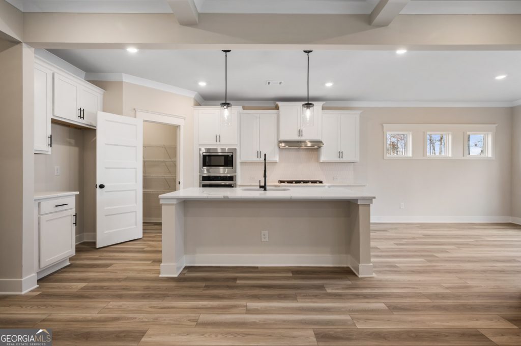 682 Secret Garden Lane # 61A