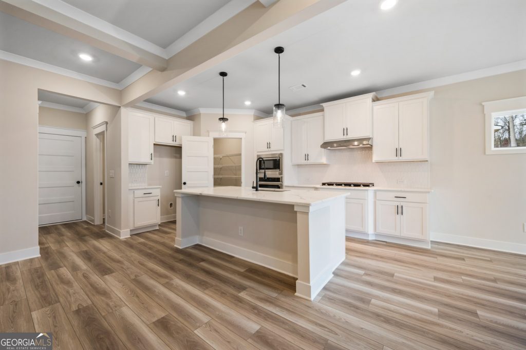 682 Secret Garden Lane # 61A