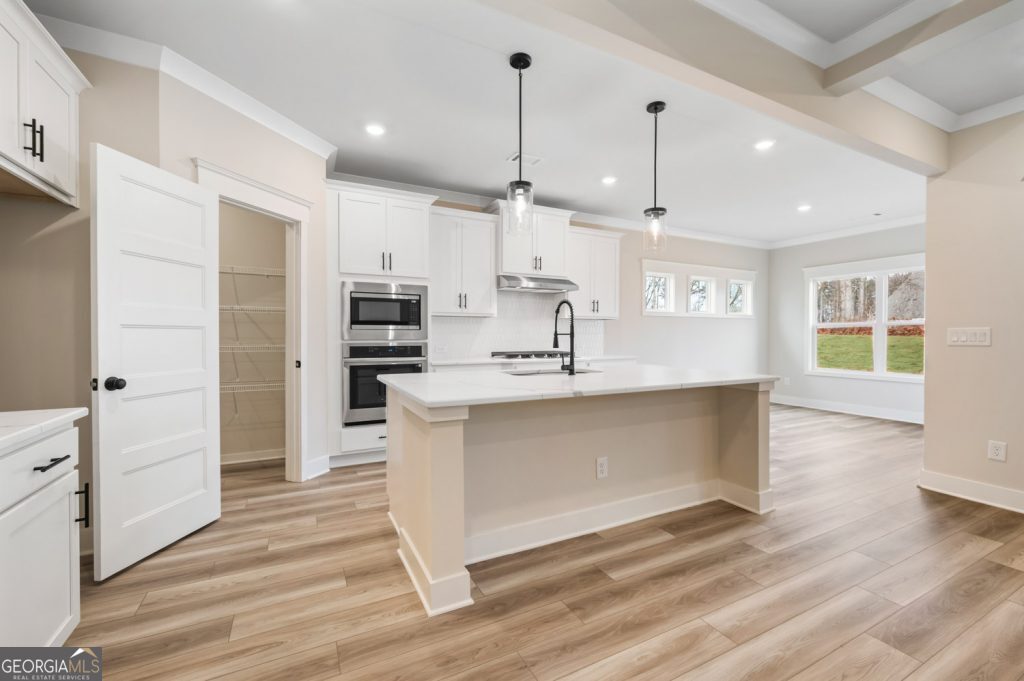 682 Secret Garden Lane # 61A