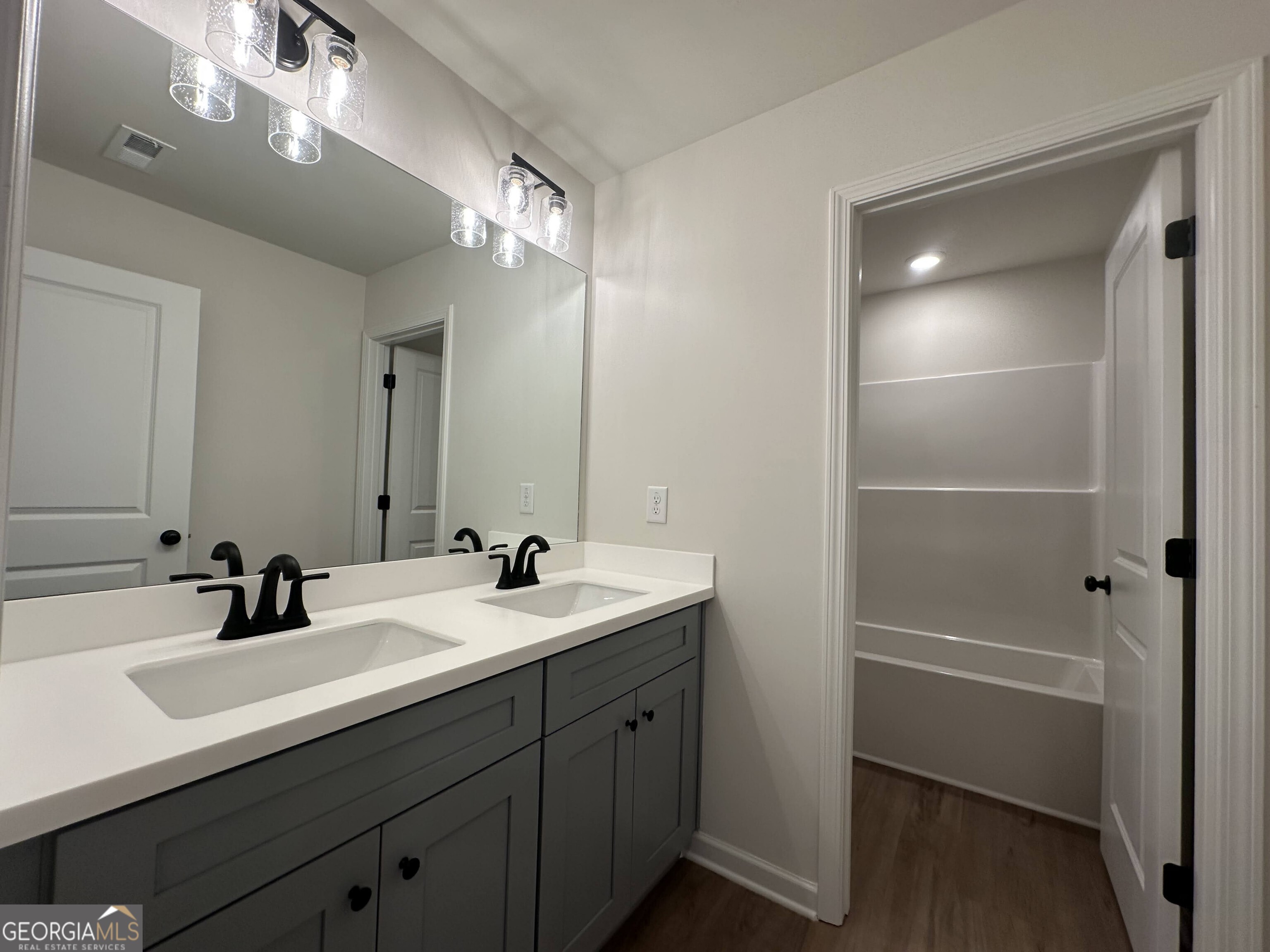 2965 Jefferson Street