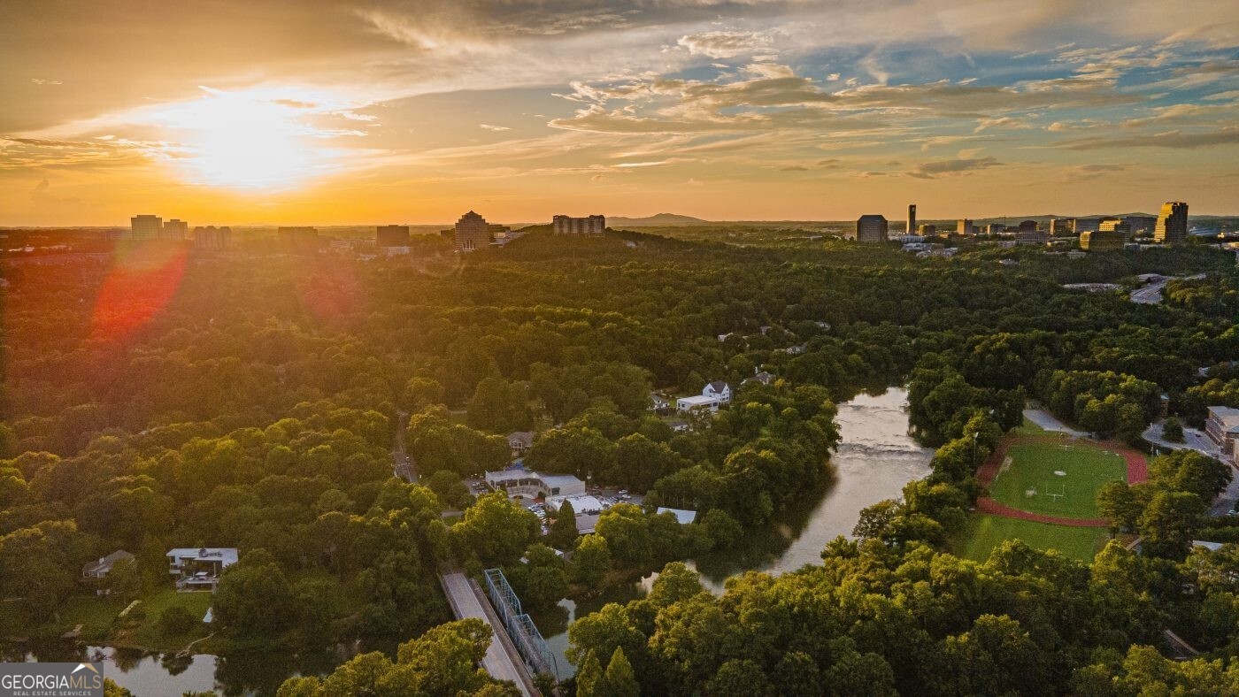 2965 Jefferson Street