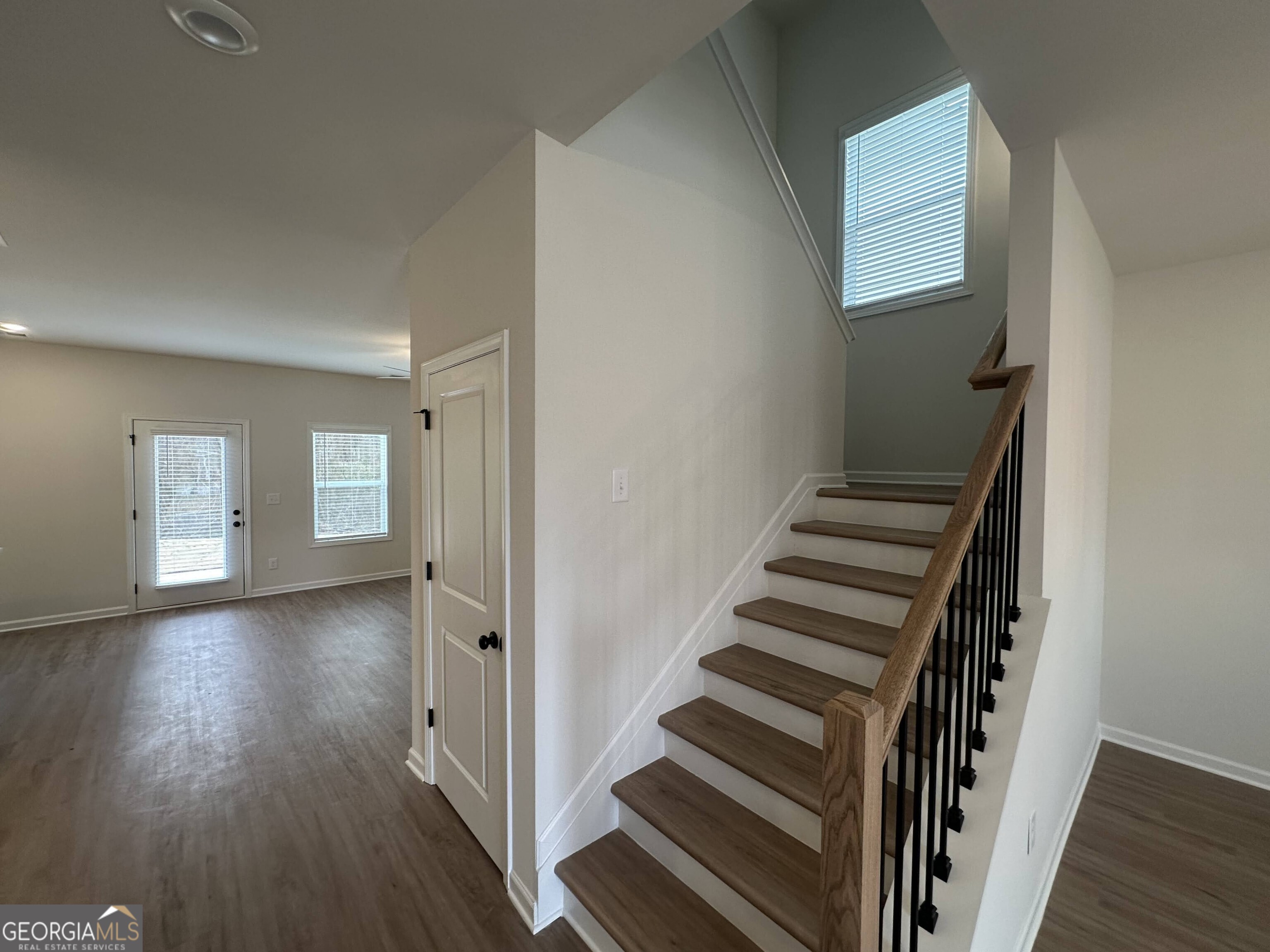 2965 Jefferson Street