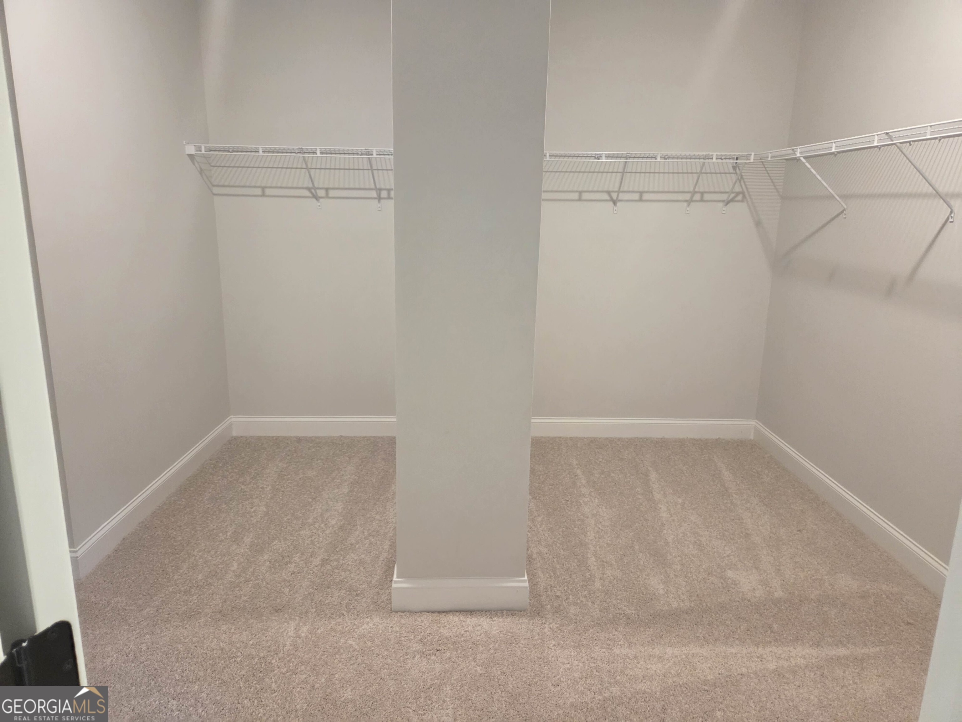 3245 Lions Ruby Lane