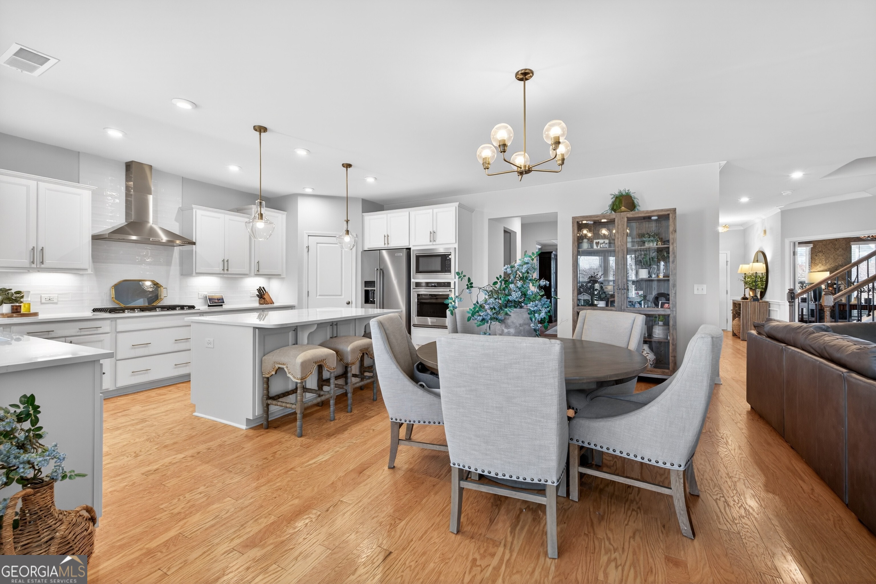 7277 Maple Brook Lane