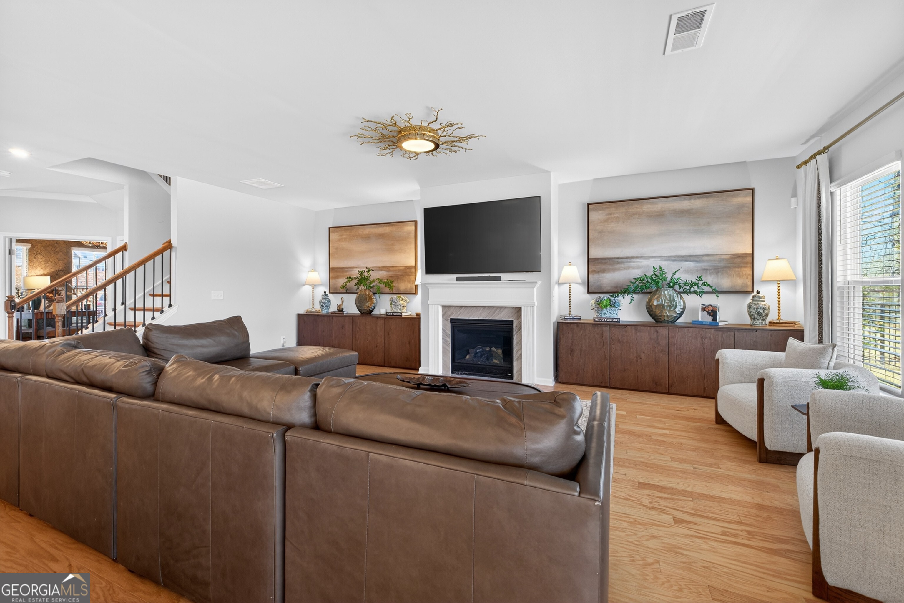 7277 Maple Brook Lane