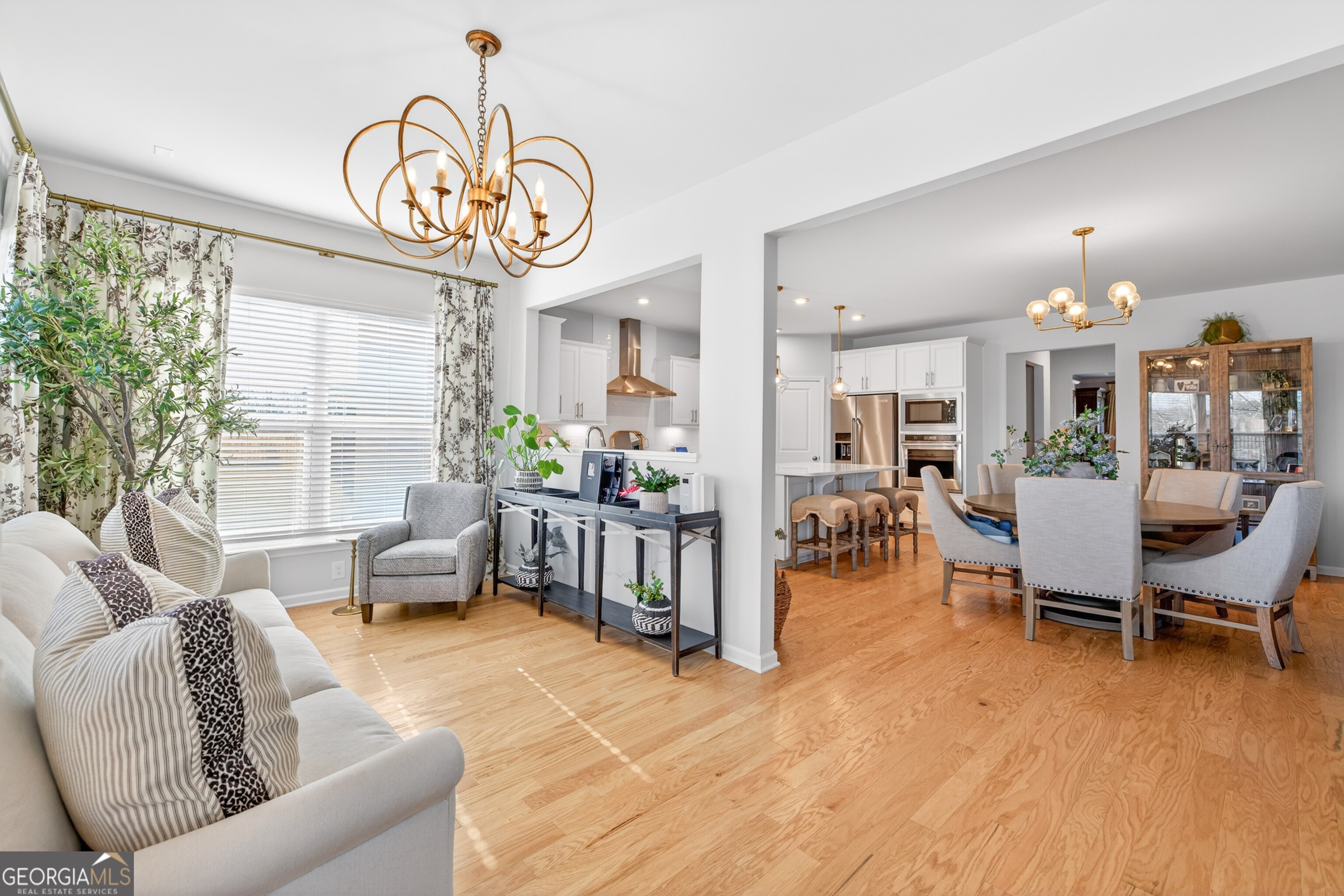 7277 Maple Brook Lane