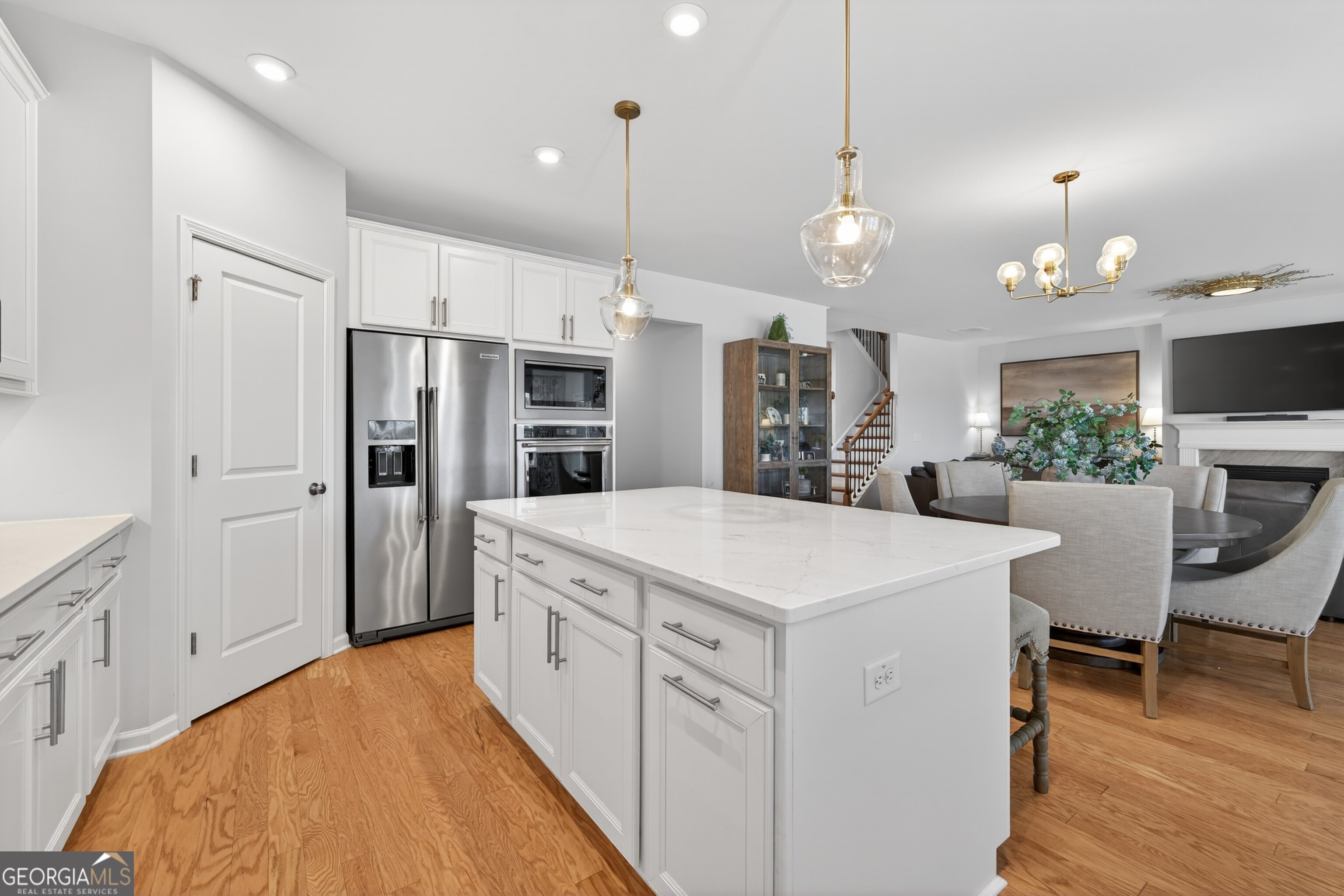 7277 Maple Brook Lane