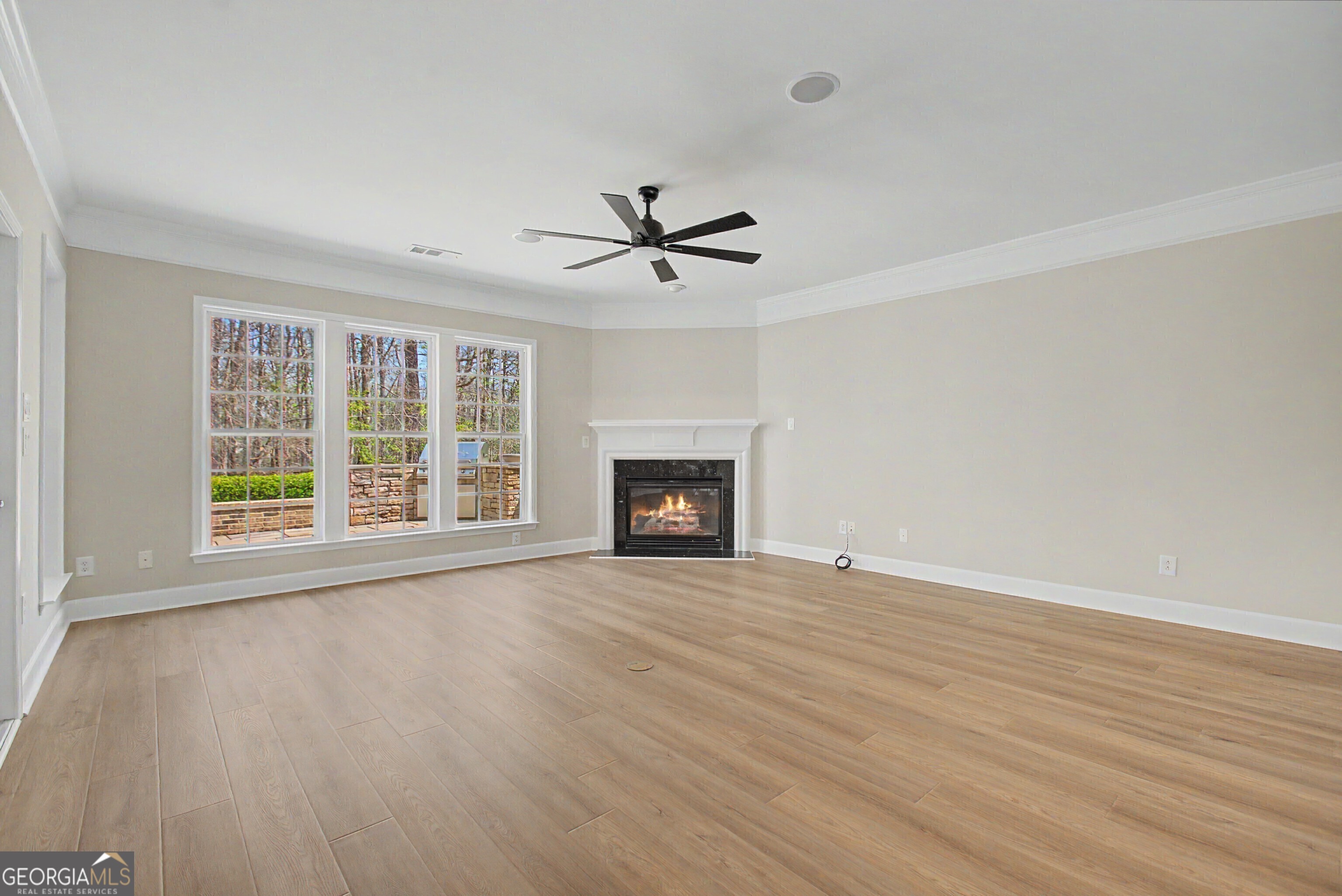 115 Creekside Court