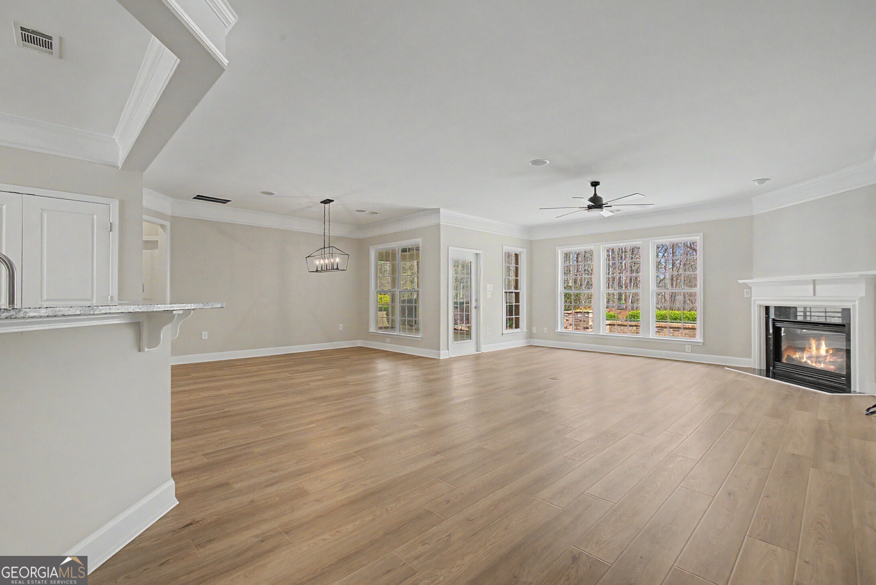 115 Creekside Court