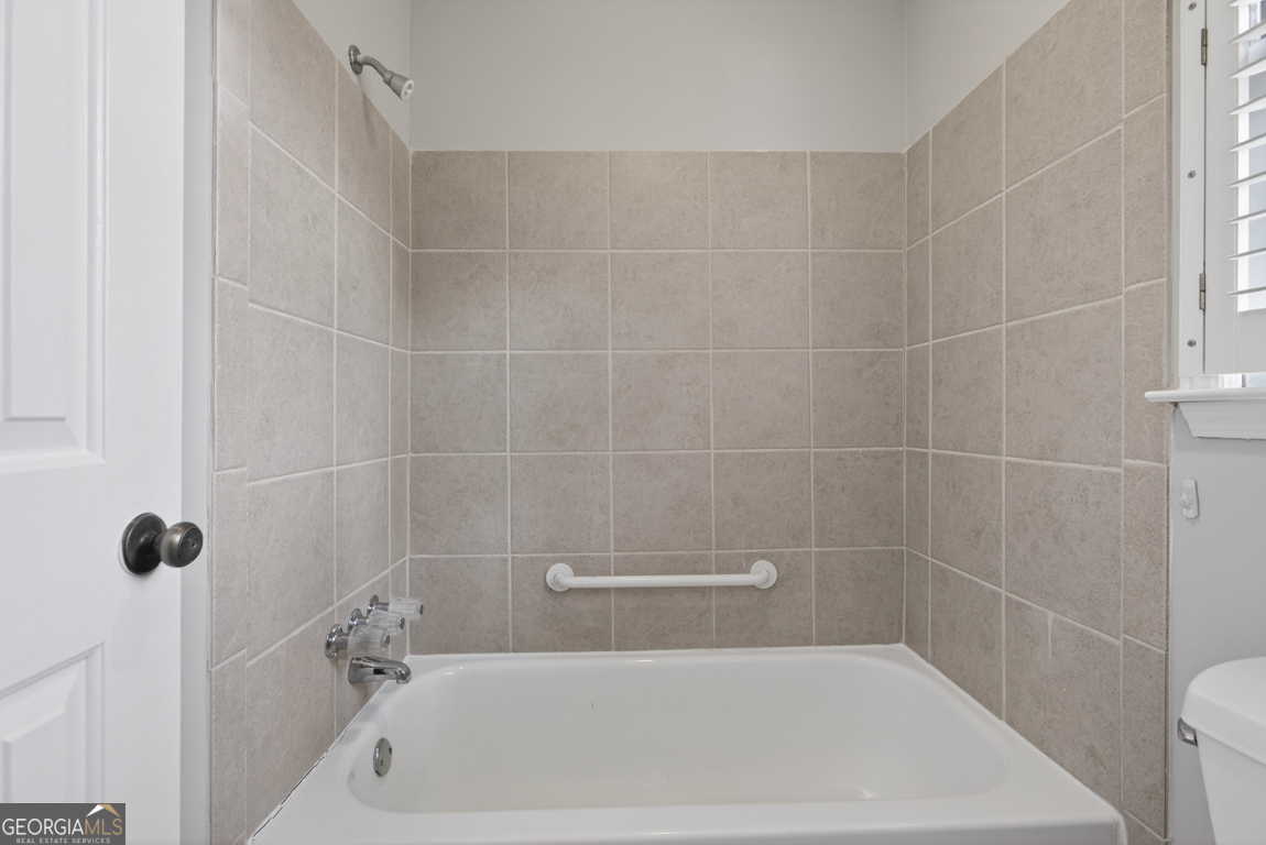 2045 Skyland Glen Drive