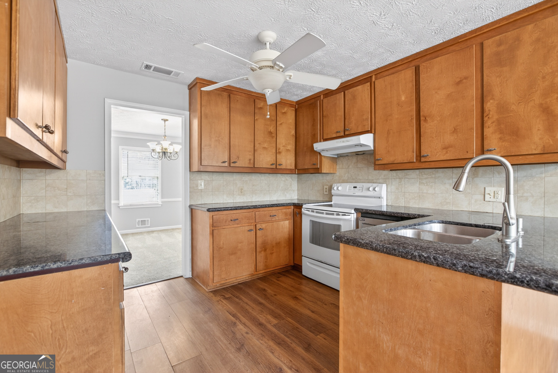 2045 Skyland Glen Drive