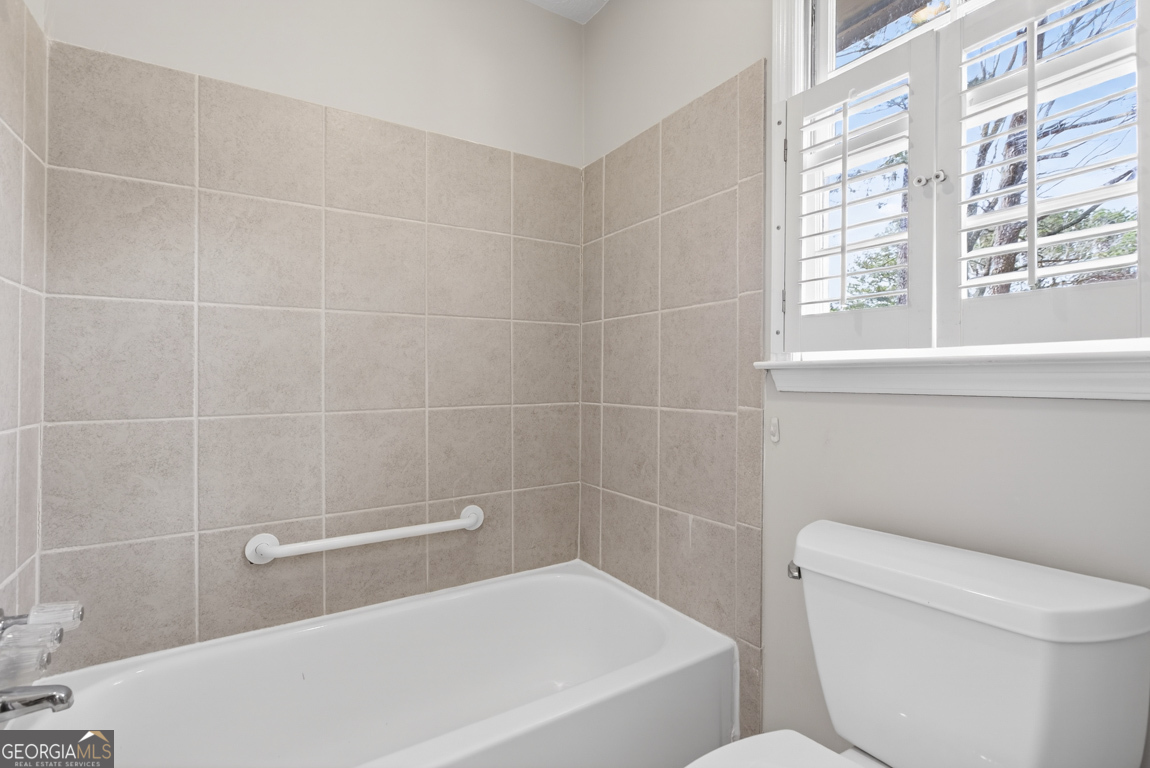 2045 Skyland Glen Drive