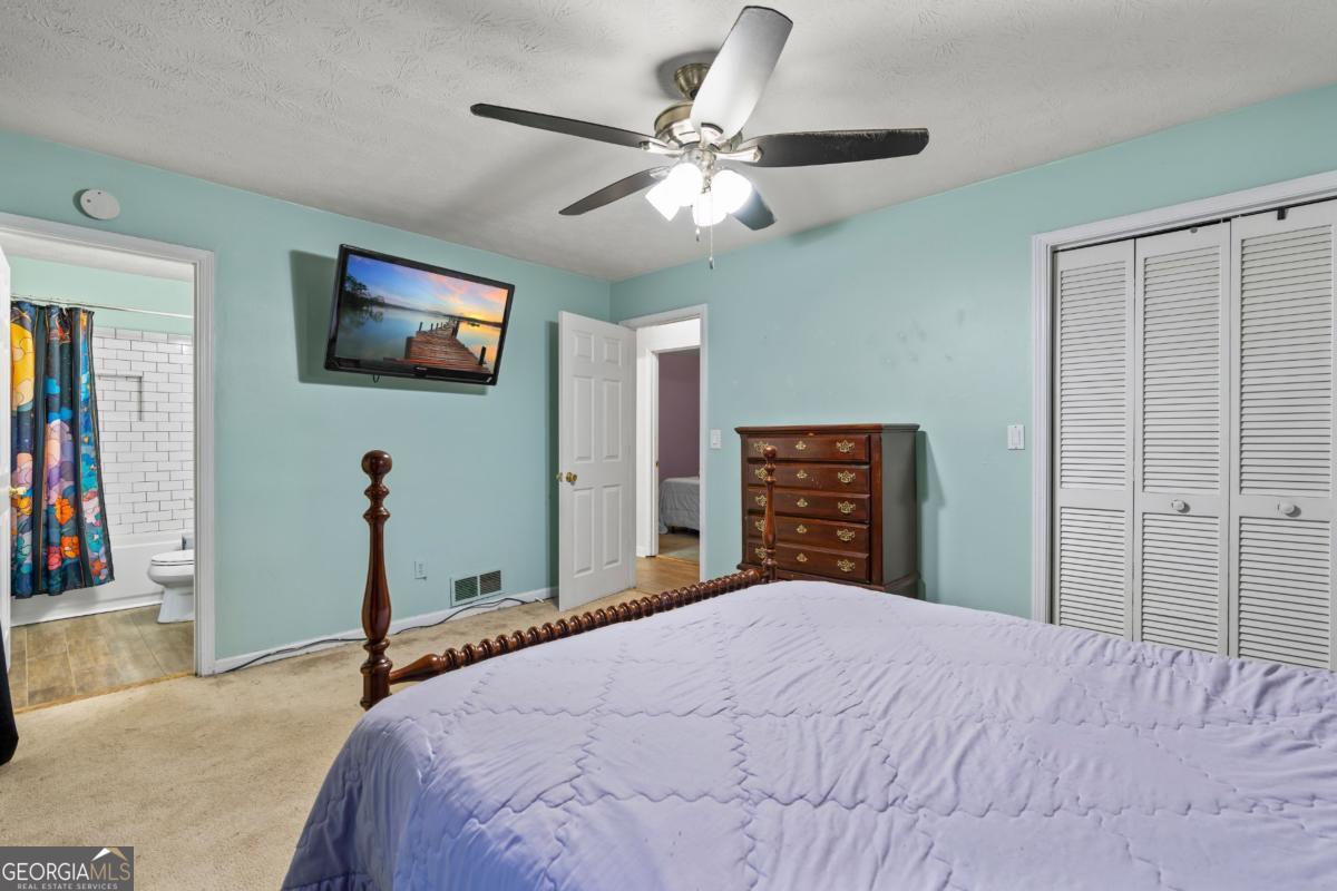 2220 Davis Oaks Court