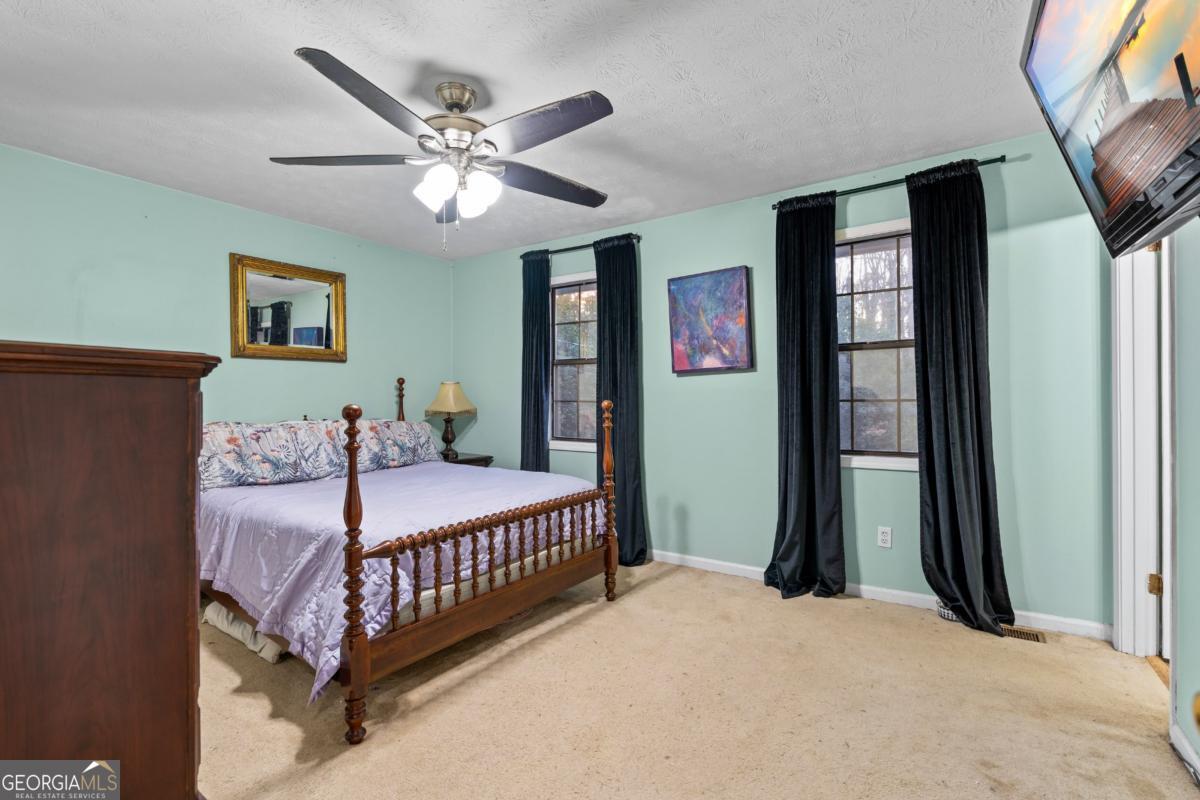 2220 Davis Oaks Court