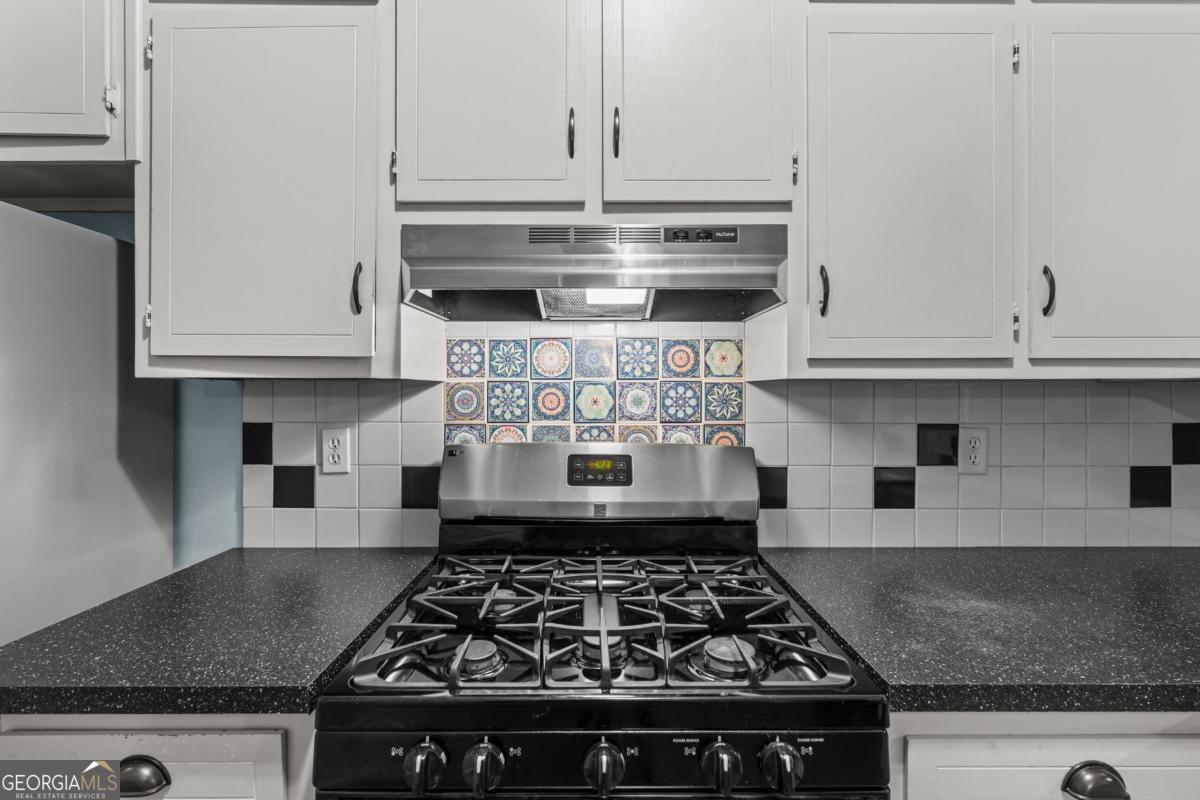 2220 Davis Oaks Court