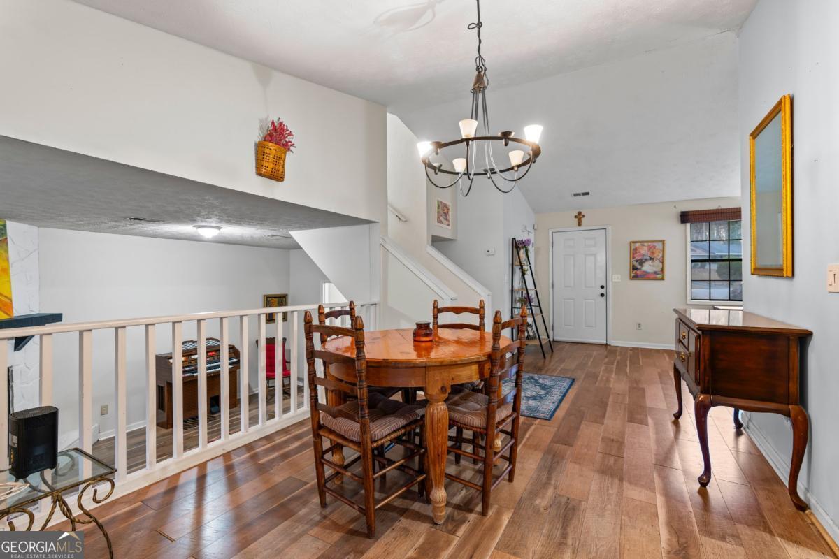 2220 Davis Oaks Court