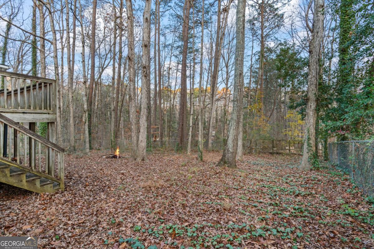 2220 Davis Oaks Court