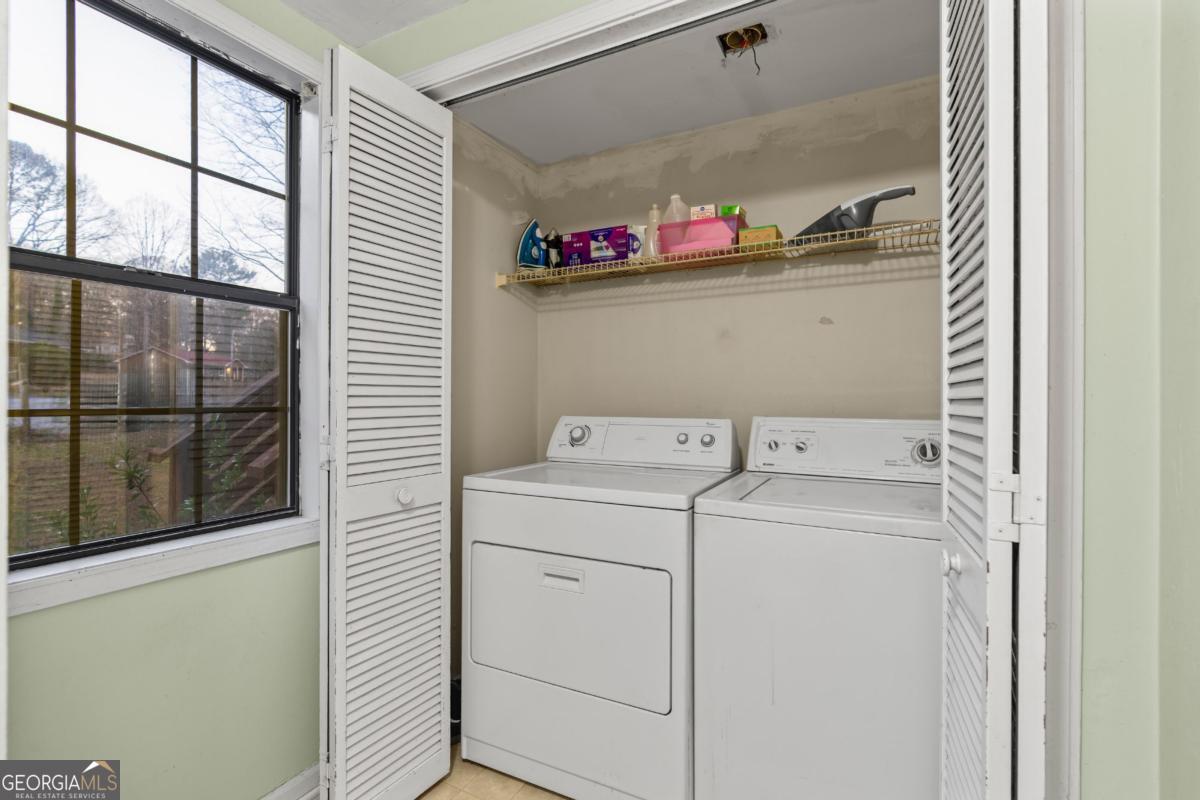 2220 Davis Oaks Court