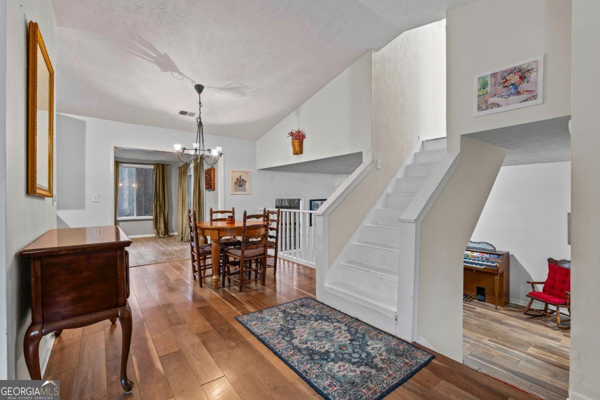 2220 Davis Oaks Court